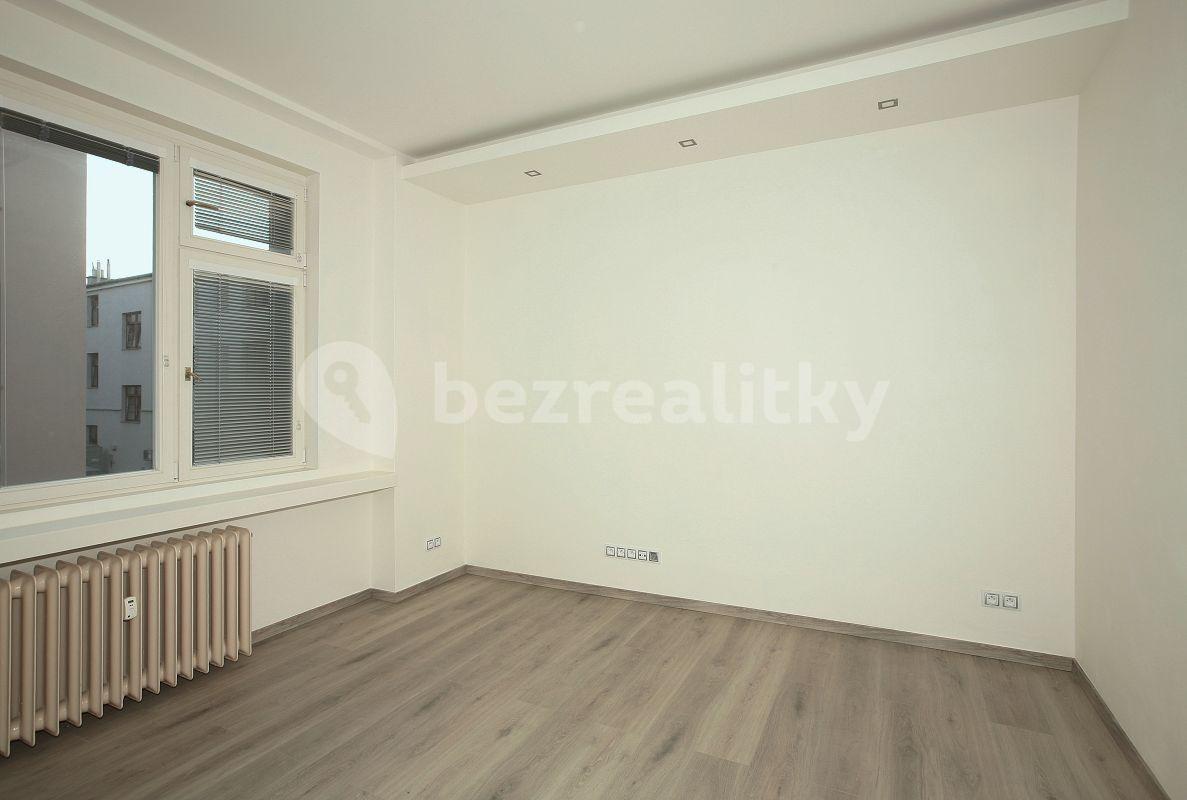 Pronájem bytu 1+kk 22 m², Thámova, Praha, Praha