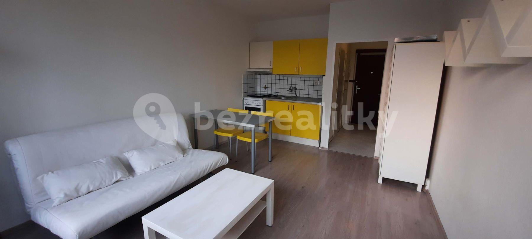 Pronájem bytu 1+kk 24 m², Nad Lesním divadlem, Praha, Praha