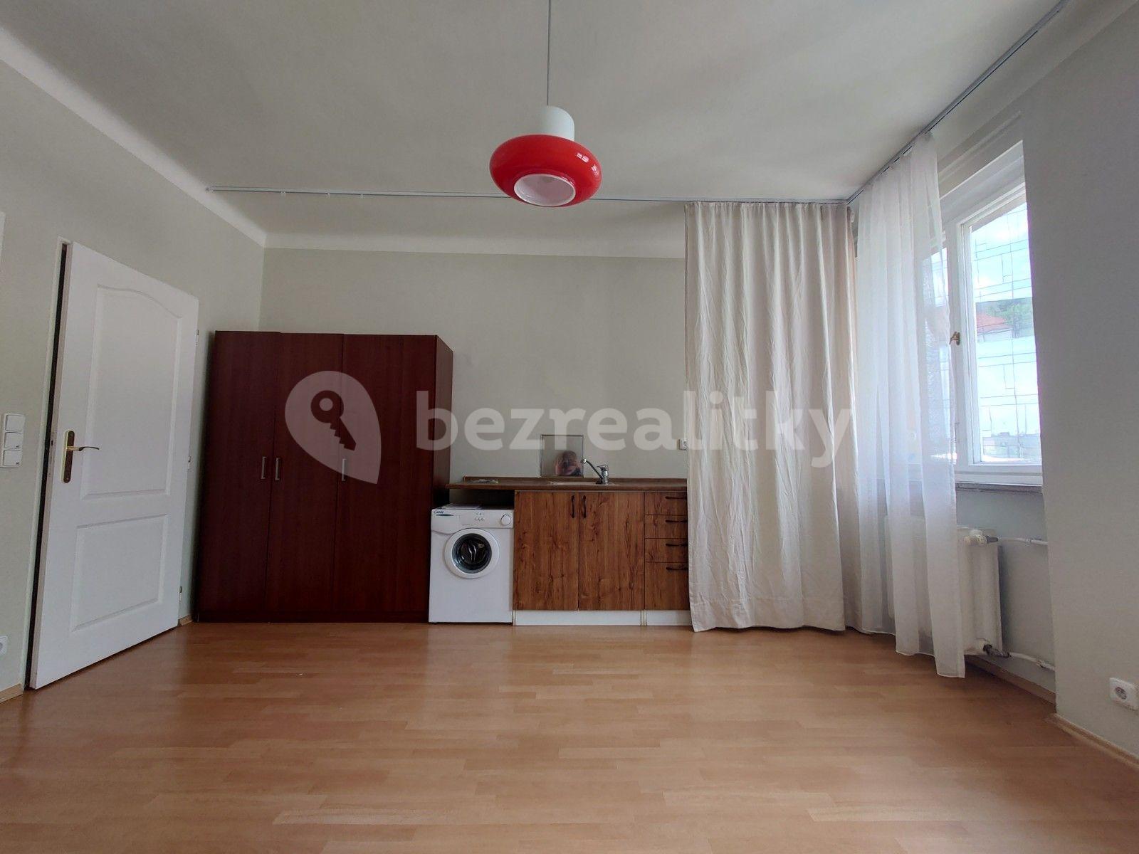 Pronájem bytu Garsoniéra 22 m², Kladenská, Praha, Praha