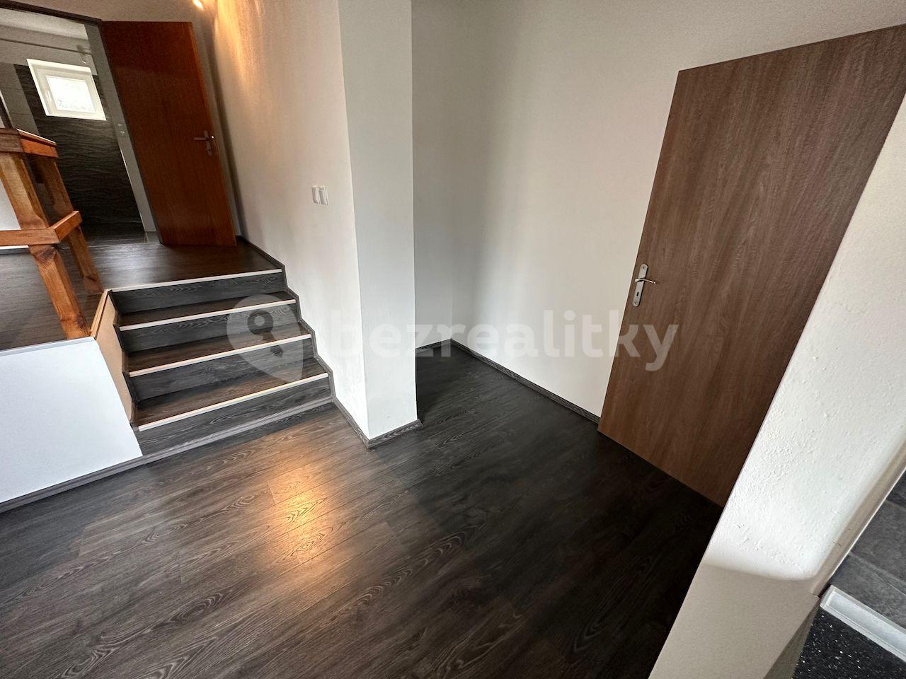 Pronájem bytu 2+kk 64 m², Hálkova, Úvaly, Středočeský kraj