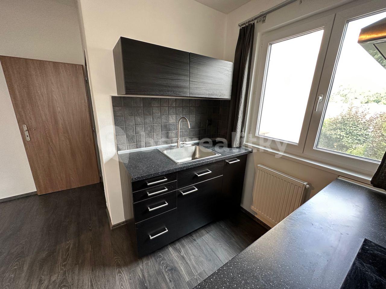 Pronájem bytu 2+kk 64 m², Hálkova, Úvaly, Středočeský kraj