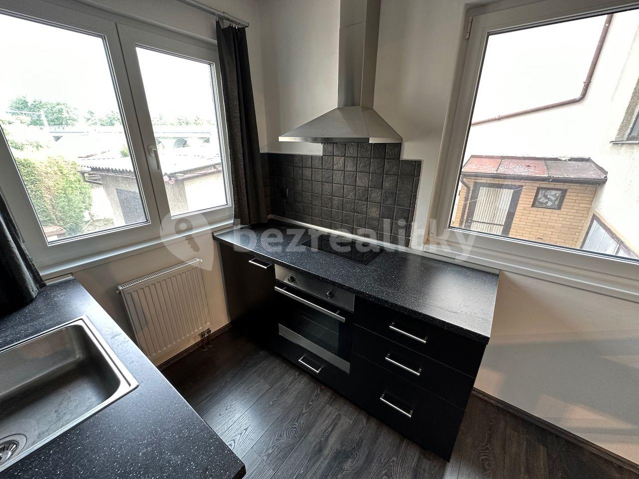 Pronájem bytu 2+kk 64 m², Hálkova, Úvaly, Středočeský kraj