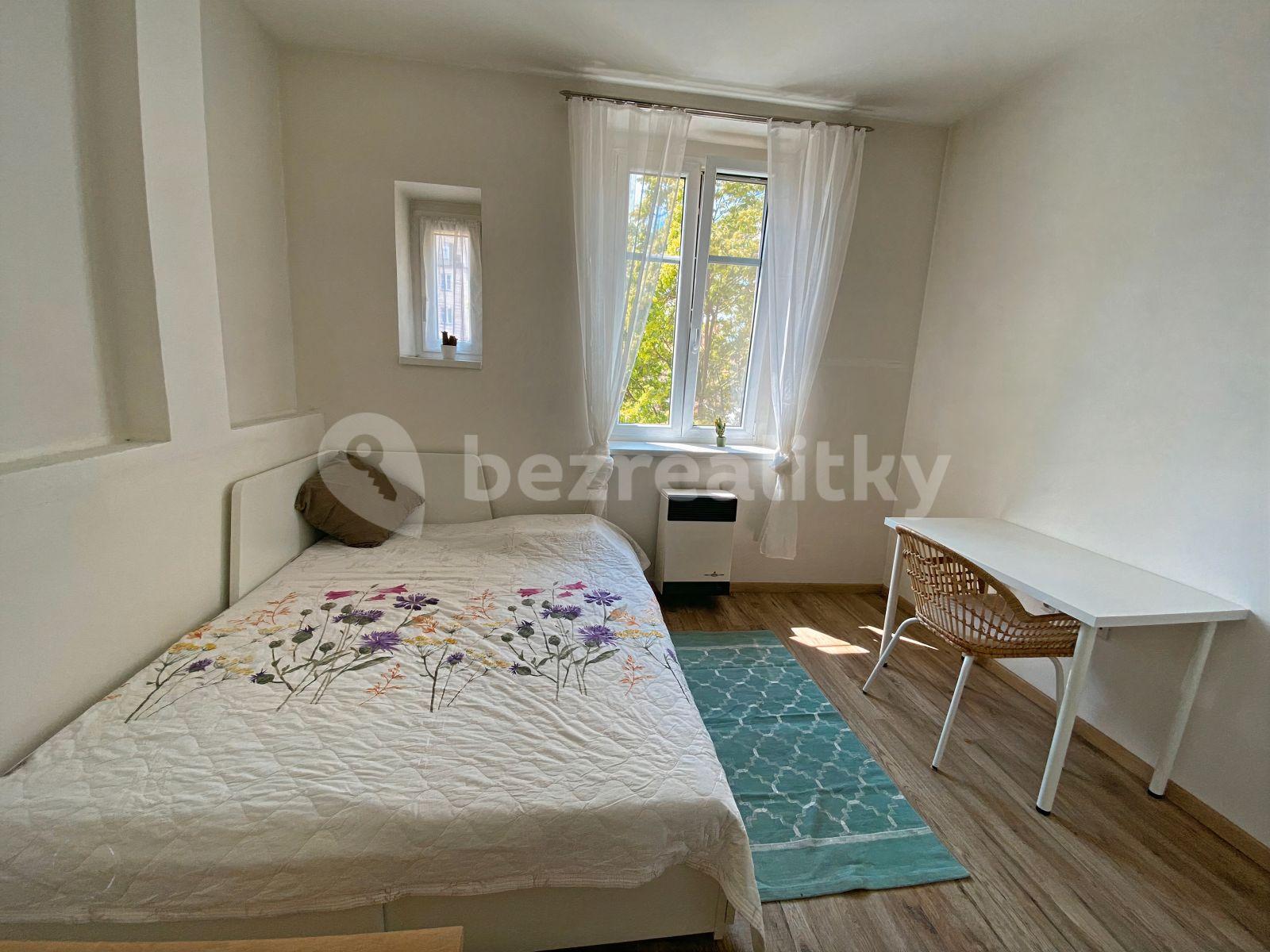 Pronájem bytu 2+1 45 m², Přístavní, Praha, Praha