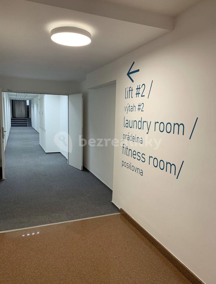 Pronájem bytu Garsoniéra 20 m², Peroutkova, Praha, Praha