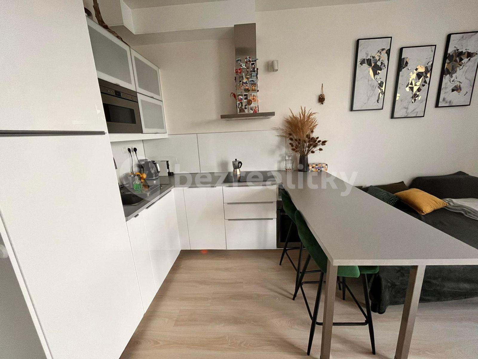 Pronájem bytu 1+kk 36 m², Emy Destinové, Jinočany, Středočeský kraj