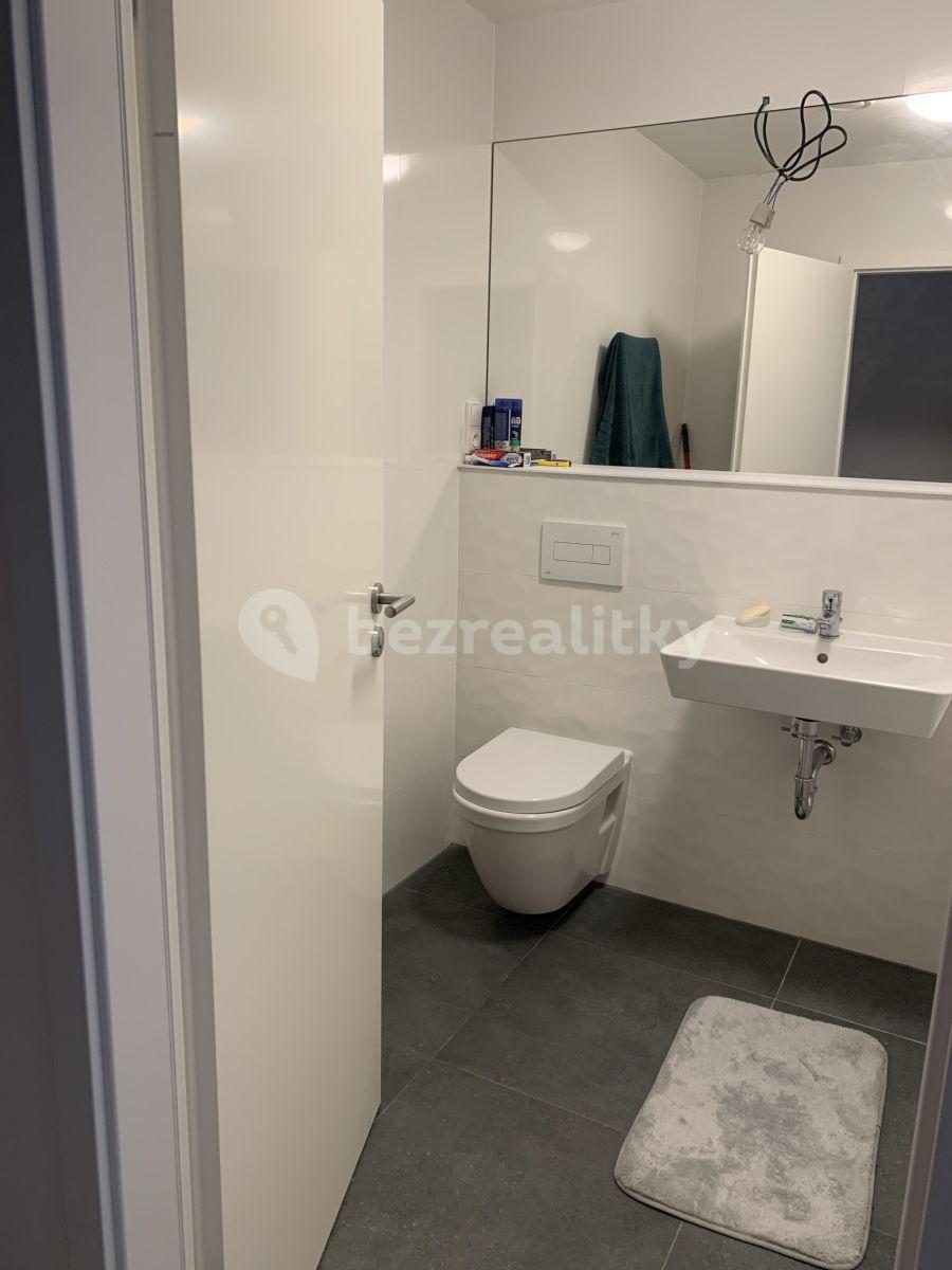 Pronájem bytu 1+kk 30 m², Poděbradská, Praha, Praha