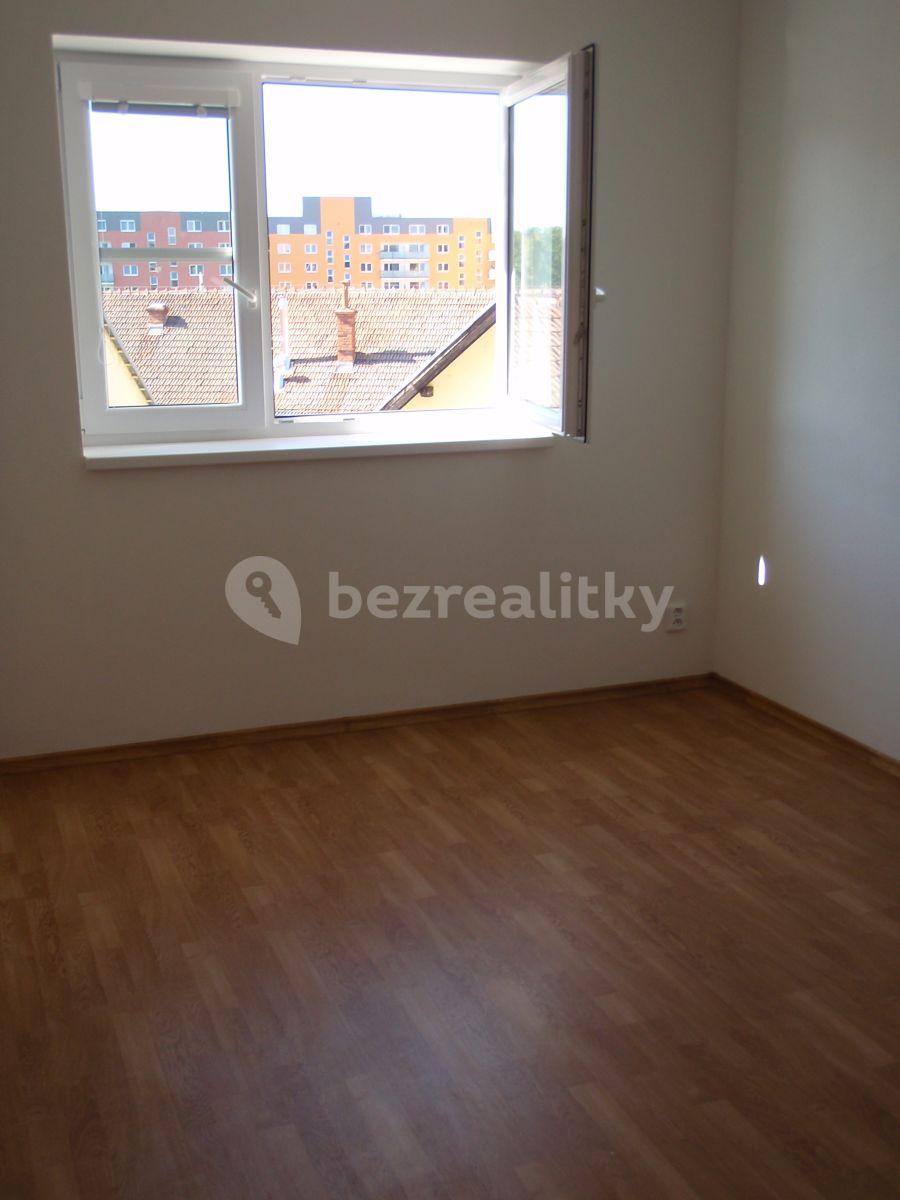 Pronájem bytu 2+kk 63 m², třída 1. máje, Břeclav, Jihomoravský kraj