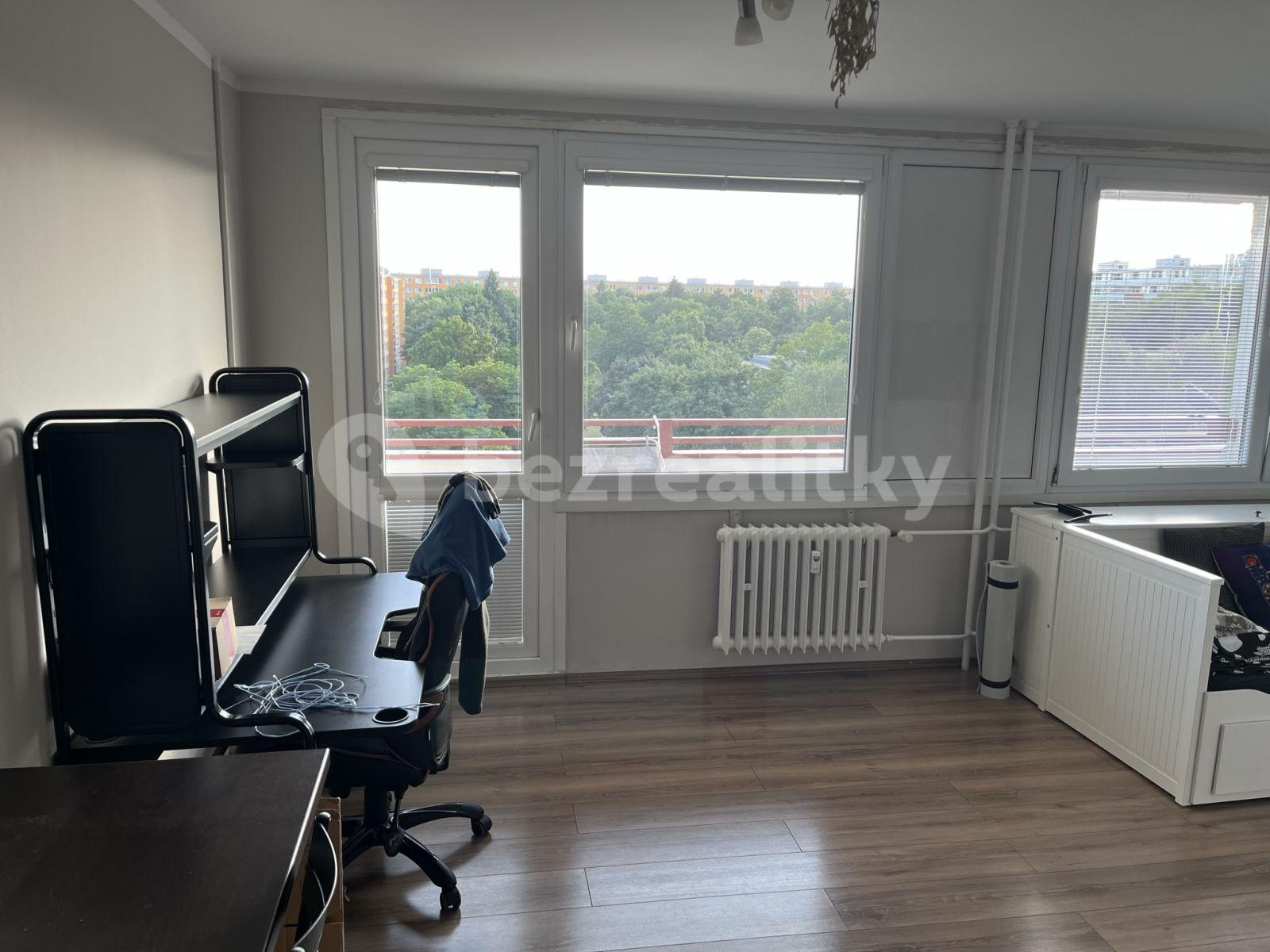 Pronájem bytu 1+kk 35 m², Vysočanská, Praha, Praha