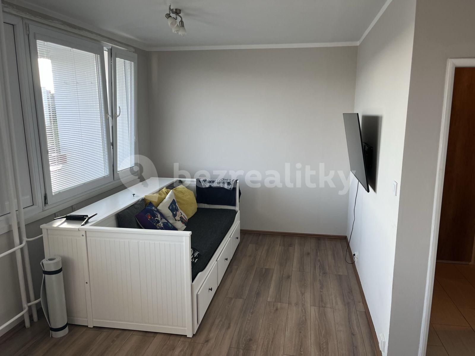 Pronájem bytu 1+kk 35 m², Vysočanská, Praha, Praha