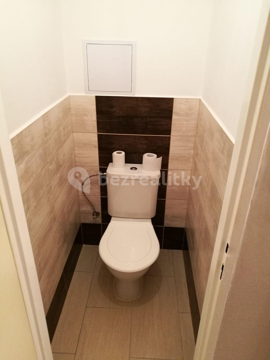 Pronájem bytu 1+kk 35 m², Vysočanská, Praha, Praha