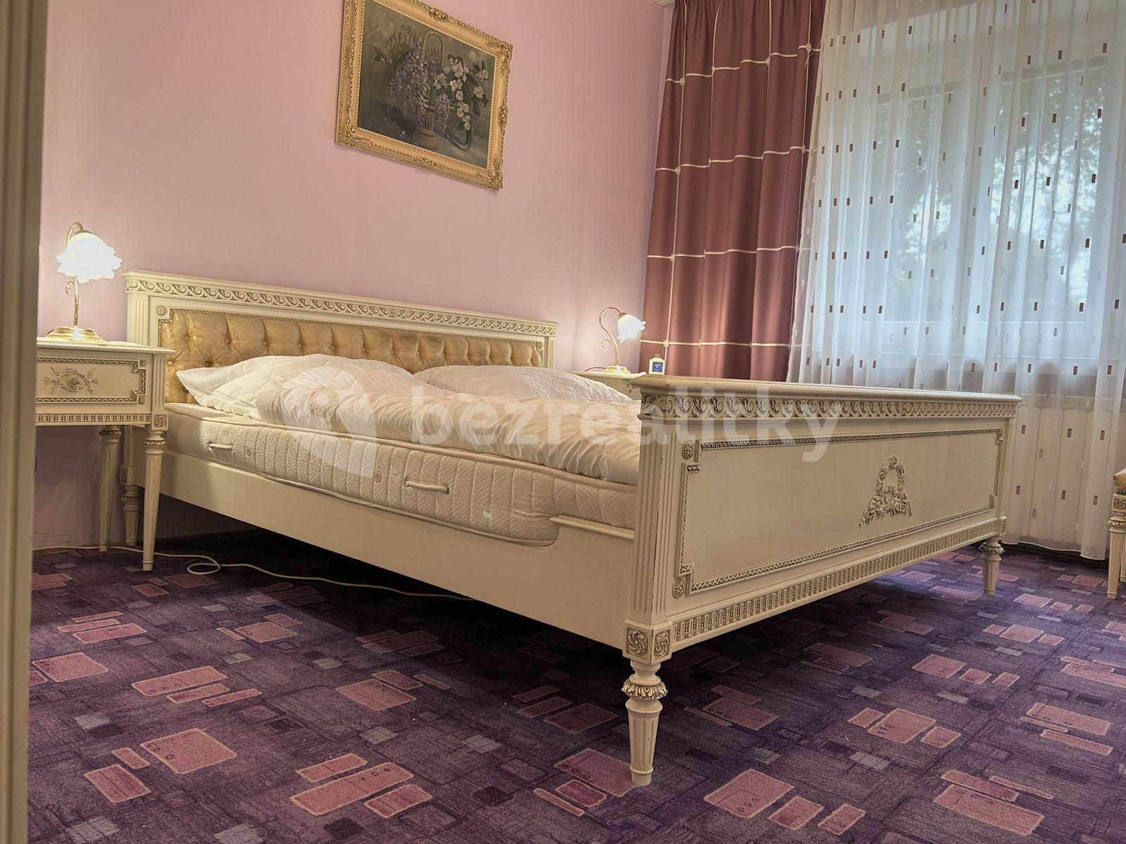 Pronájem bytu 2+1 63 m², Věžové domy, Zlín, Zlínský kraj