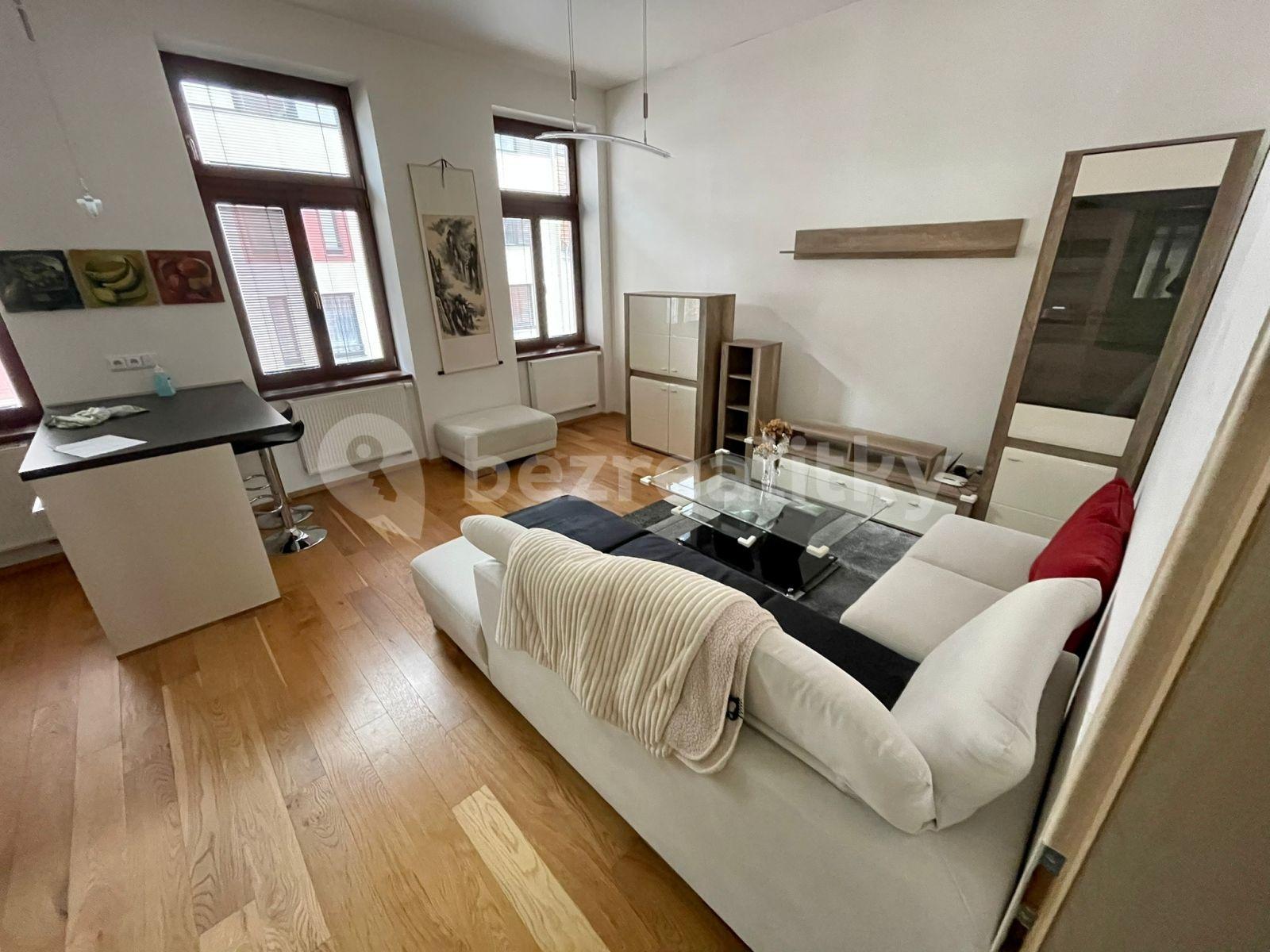 Pronájem bytu 2+kk 54 m², B. Smetany, České Budějovice, Jihočeský kraj