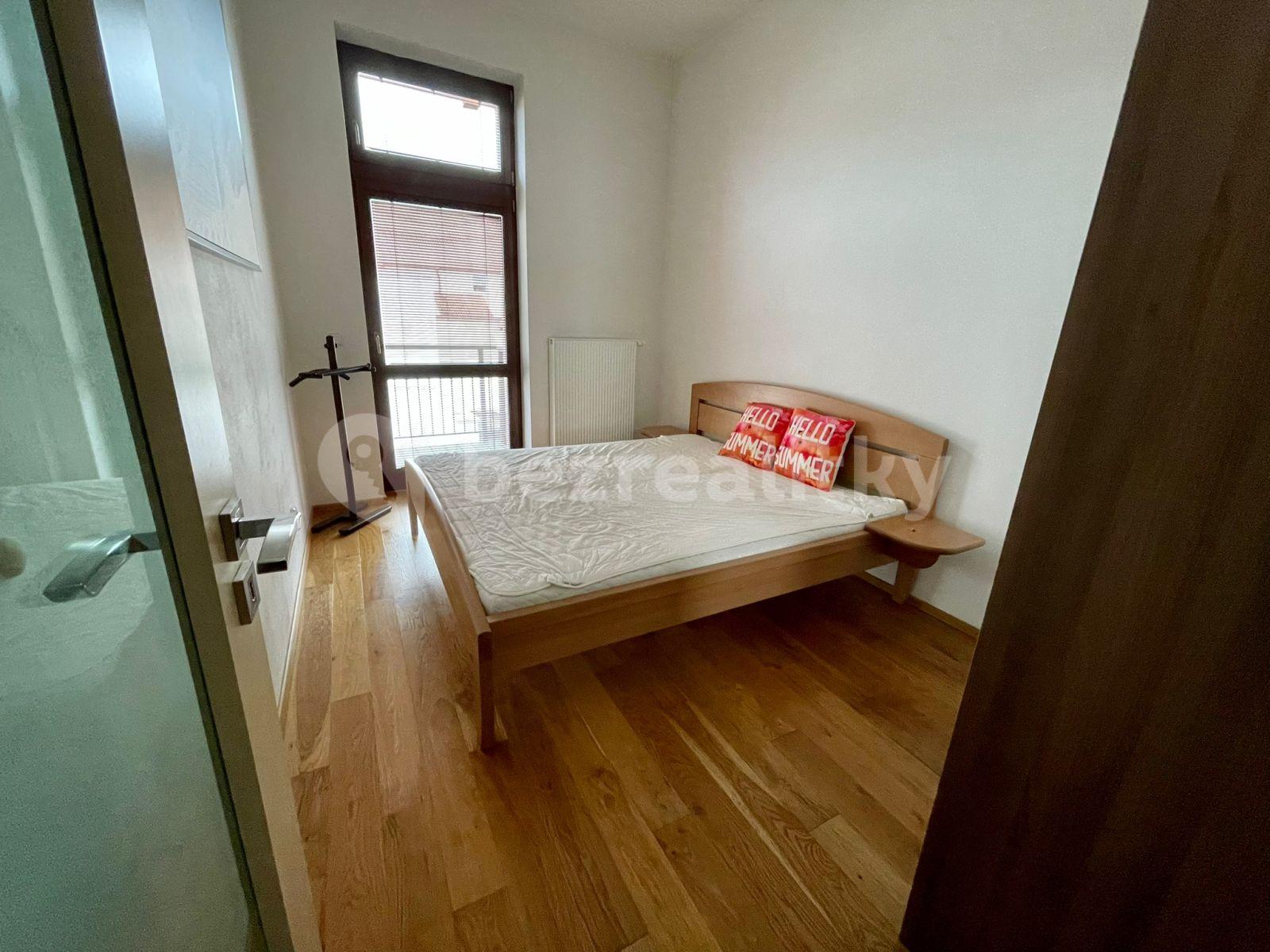 Pronájem bytu 2+kk 54 m², B. Smetany, České Budějovice, Jihočeský kraj