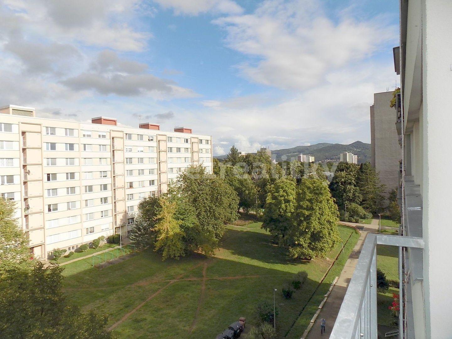 Pronájem bytu 2+1 70 m², Ladova, Ústí nad Labem, Ústecký kraj