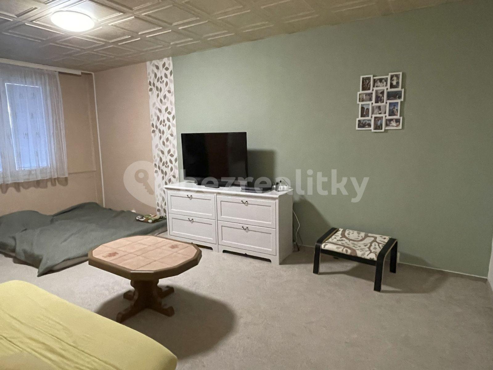 Pronájem bytu 2+1 70 m², Ladova, Ústí nad Labem, Ústecký kraj