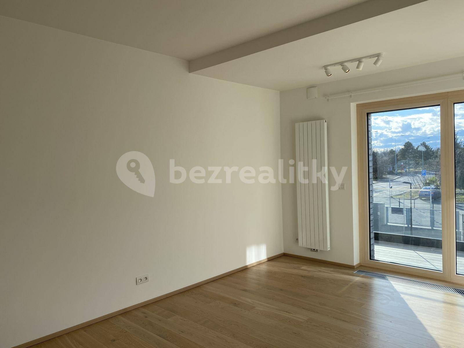 Pronájem bytu 1+kk 58 m², Radičova, Praha, Praha