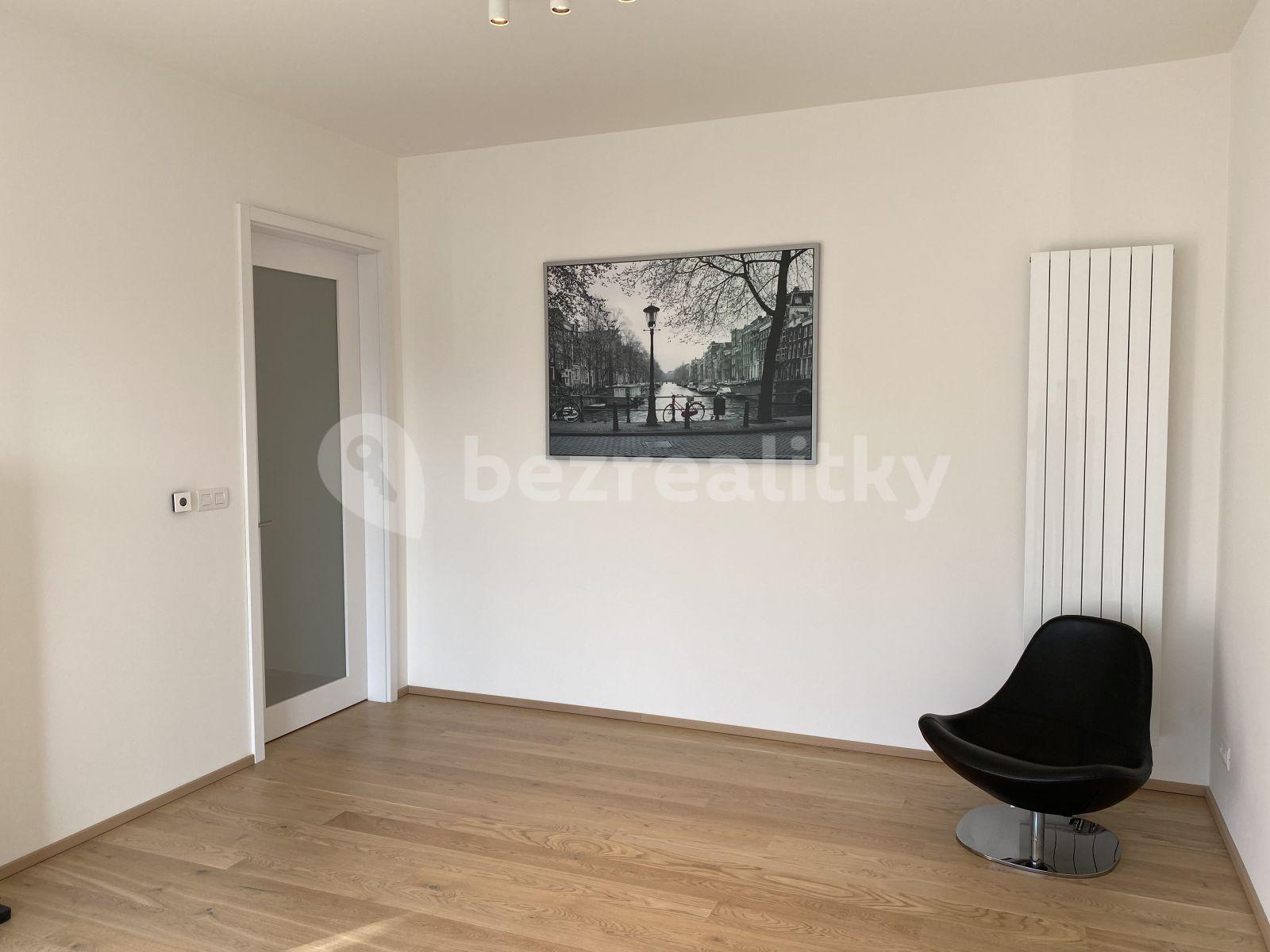 Pronájem bytu 1+kk 58 m², Radičova, Praha, Praha