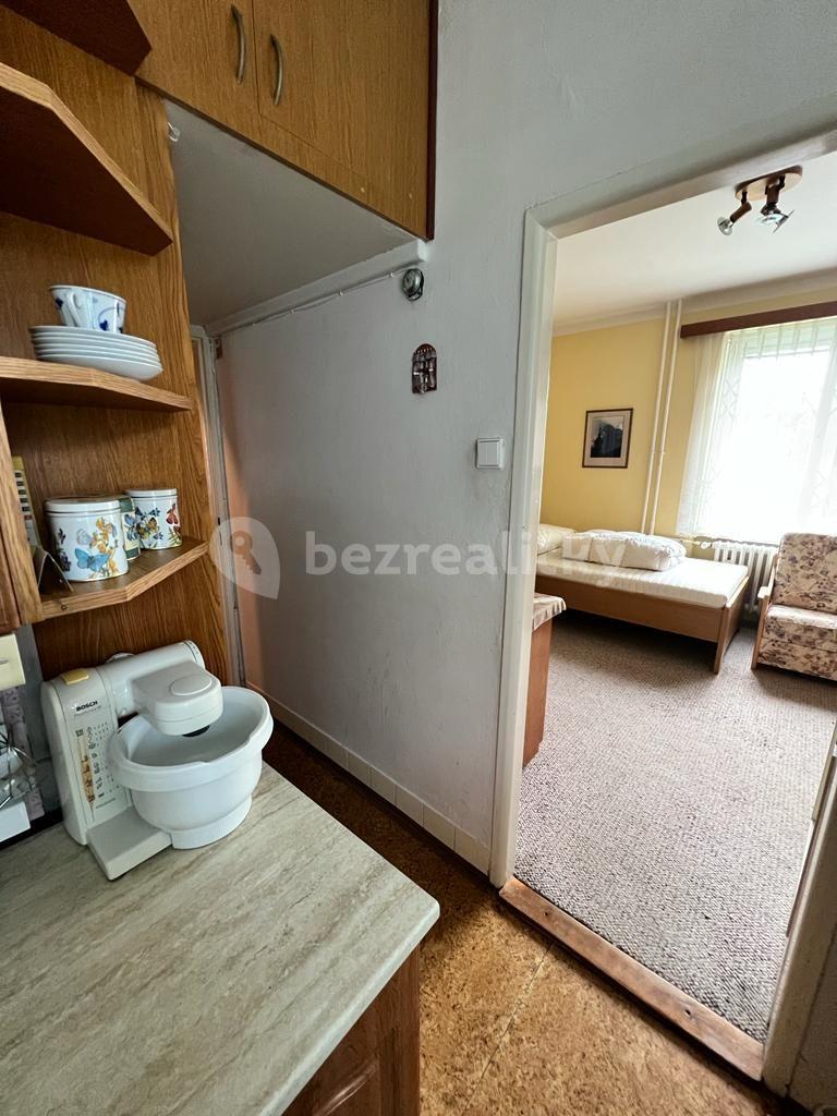 Pronájem bytu 3+1 73 m², Poděbradská, Praha, Praha