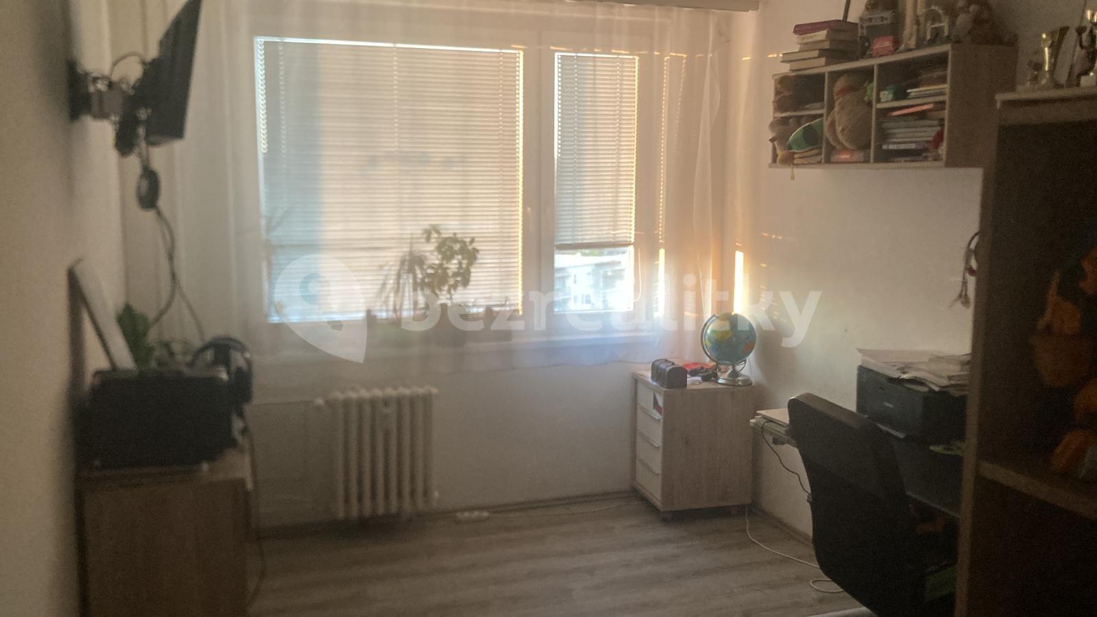 Prodej bytu 3+1 78 m², Doležalova, Praha, Praha