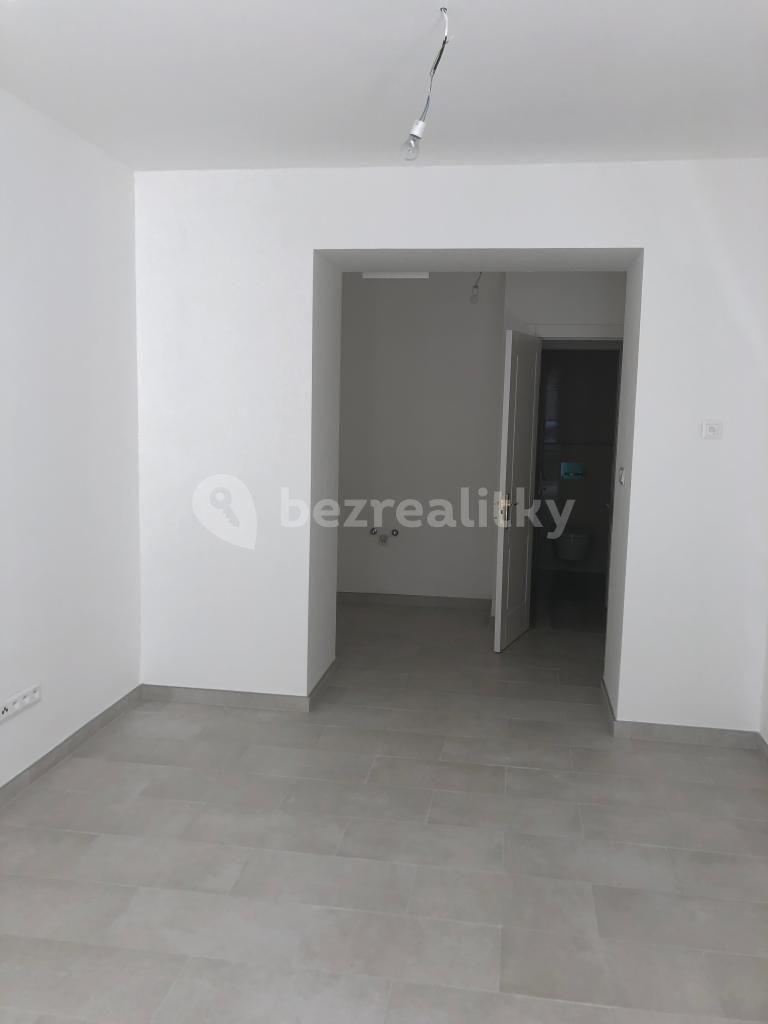 Pronájem nebytového prostoru 43 m², Záhřebská, Praha, Praha