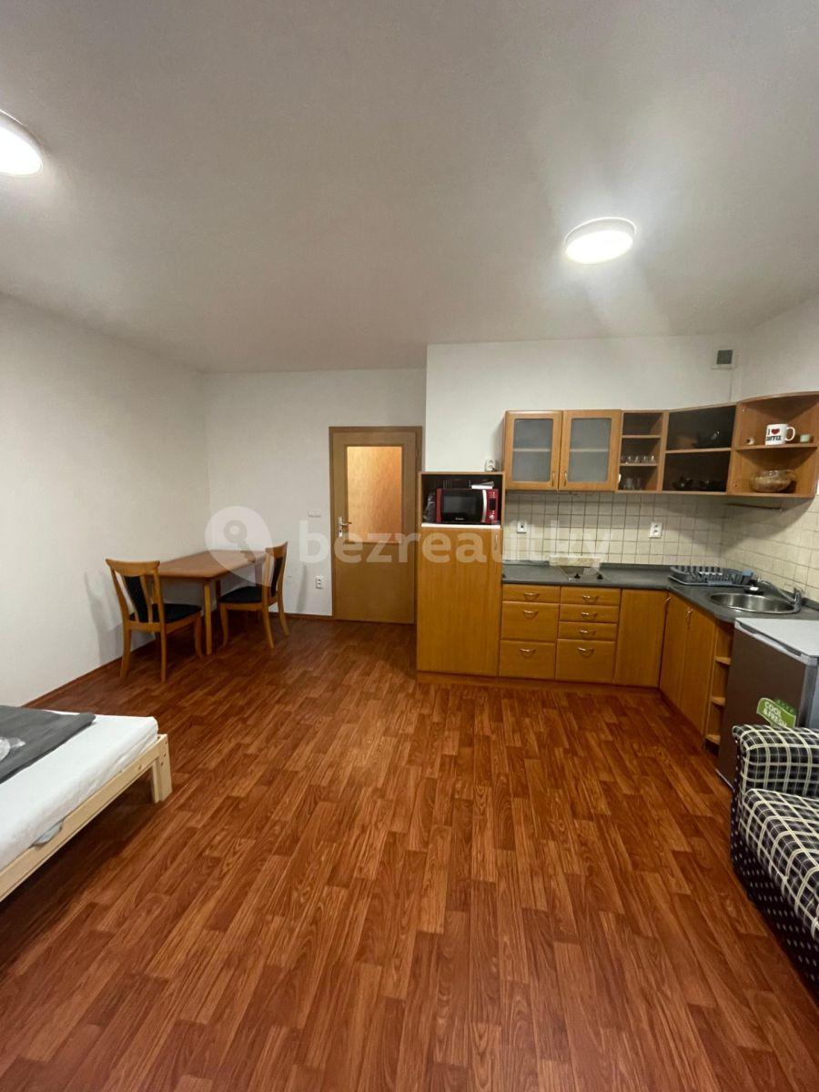 Pronájem bytu 1+kk 31 m², Kovanecká, Praha, Praha