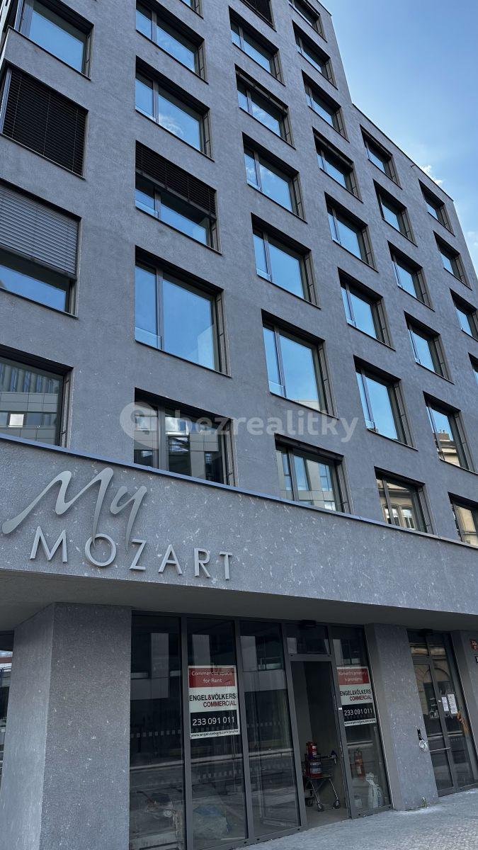 Pronájem bytu 1+kk 20 m², Mozartova, Praha, Praha