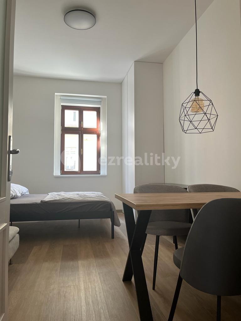 Pronájem bytu 1+1 31 m², Milíčova, Praha, Praha