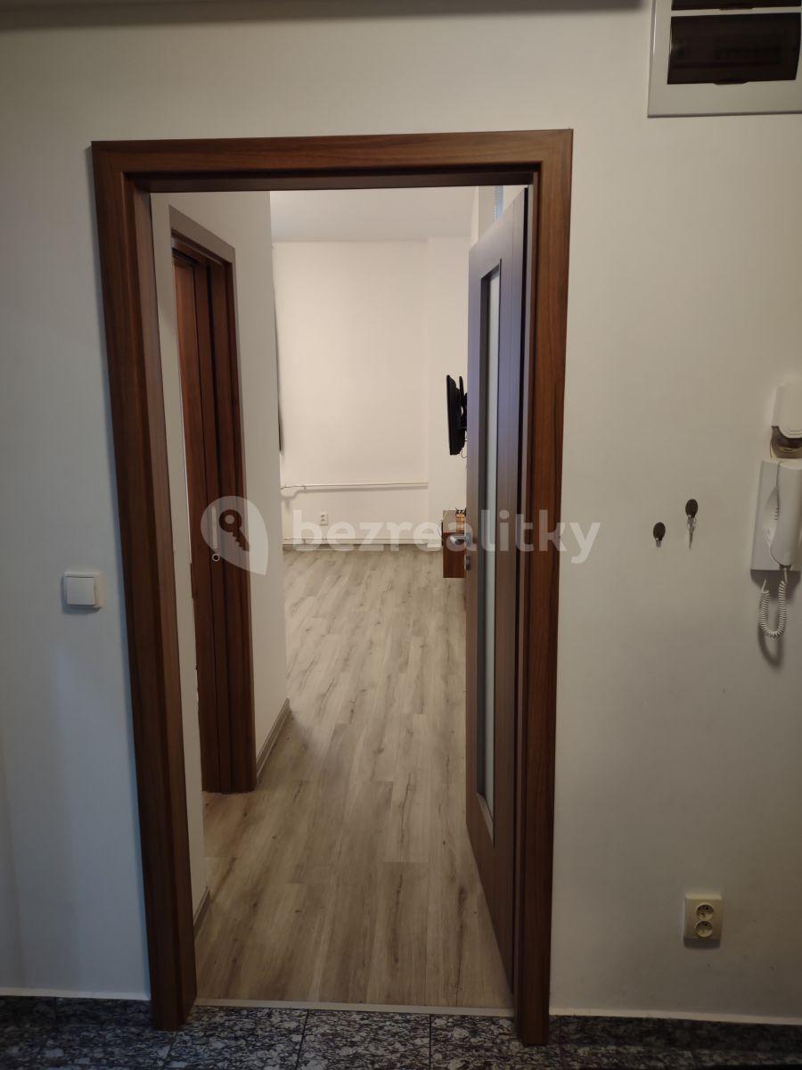 Pronájem bytu 2+kk 63 m², K. Čapka, Karlovy Vary, Karlovarský kraj