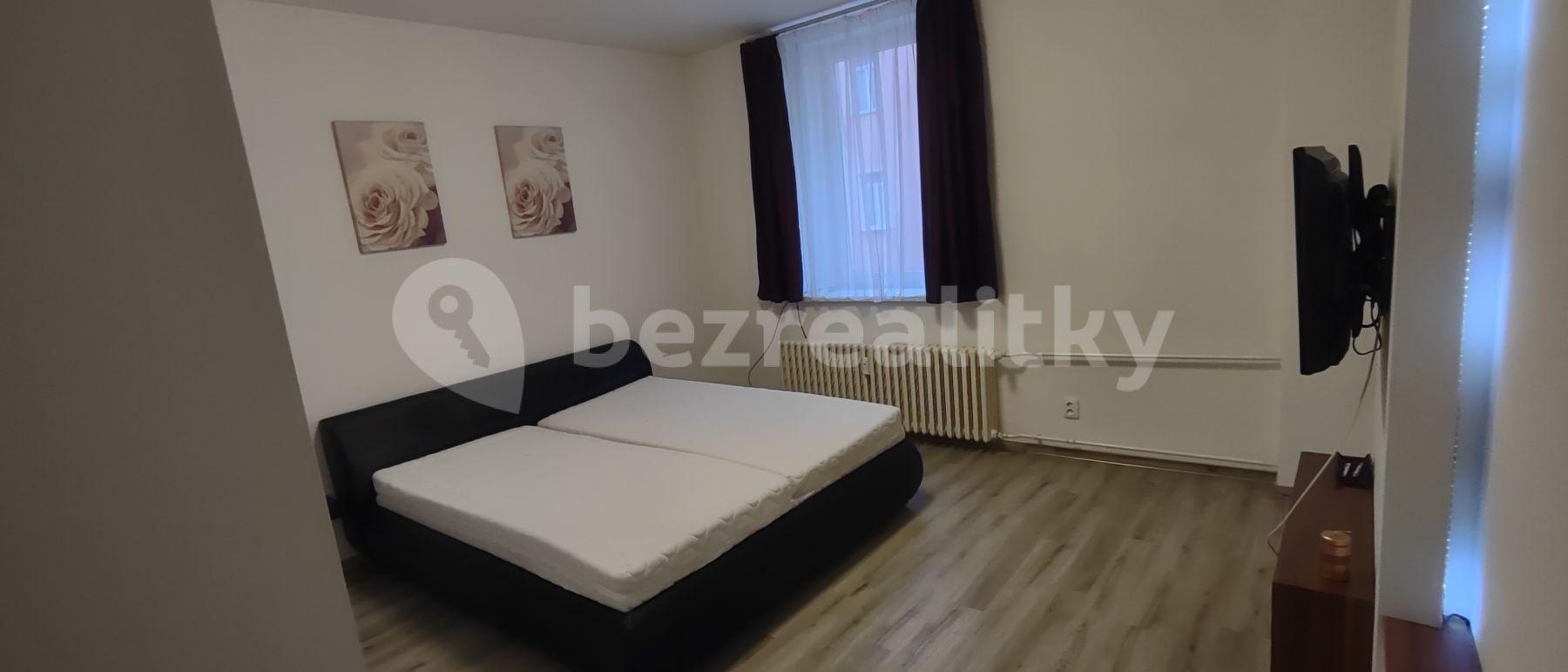 Pronájem bytu 2+kk 63 m², K. Čapka, Karlovy Vary, Karlovarský kraj