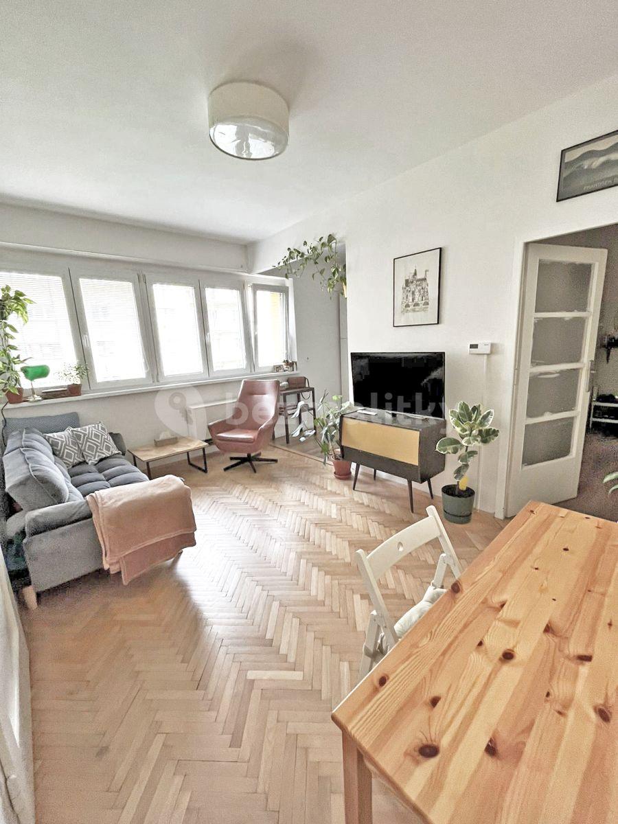 Pronájem bytu 2+kk 56 m², U Městských domů, Praha, Praha