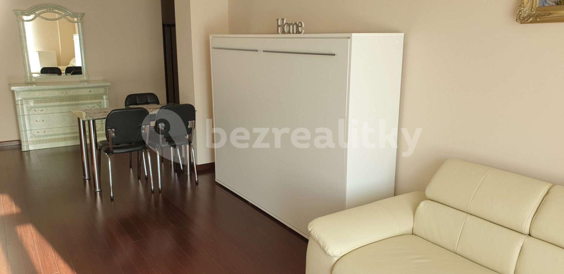 Pronájem bytu 2+kk 61 m², Chebská, Karlovy Vary, Karlovarský kraj