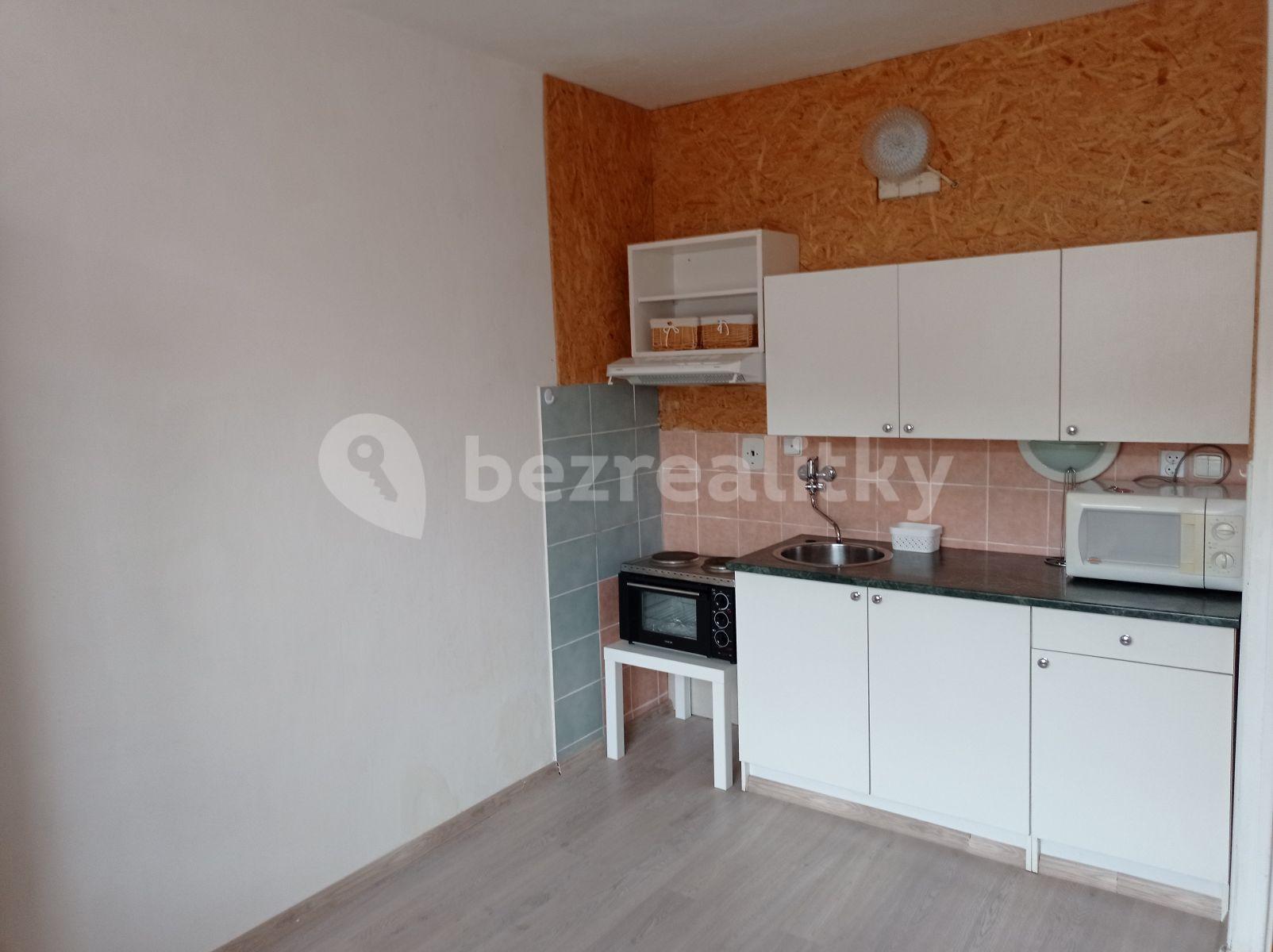 Pronájem bytu Garsoniéra 7 m², Ústecká, Chlumec, Ústecký kraj