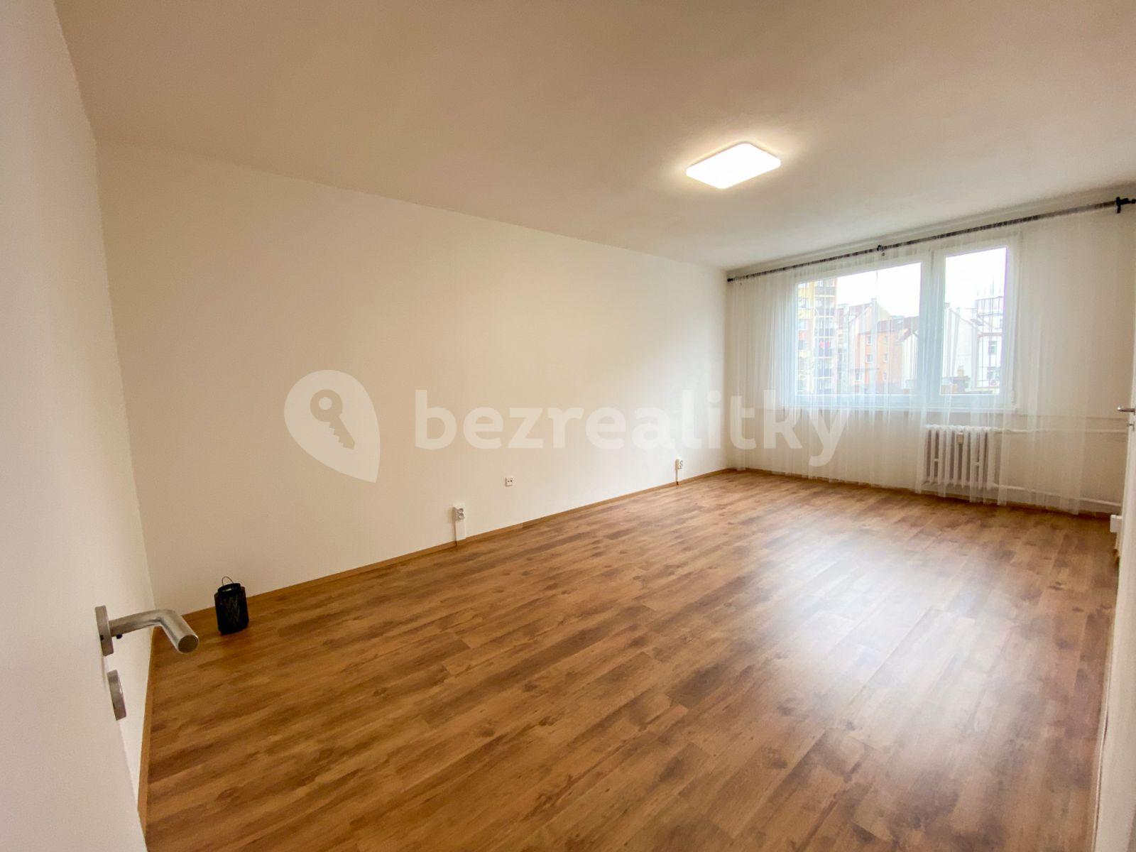 Pronájem bytu 2+1 72 m², U Pivovarské zahrady, Ústí nad Labem, Ústecký kraj