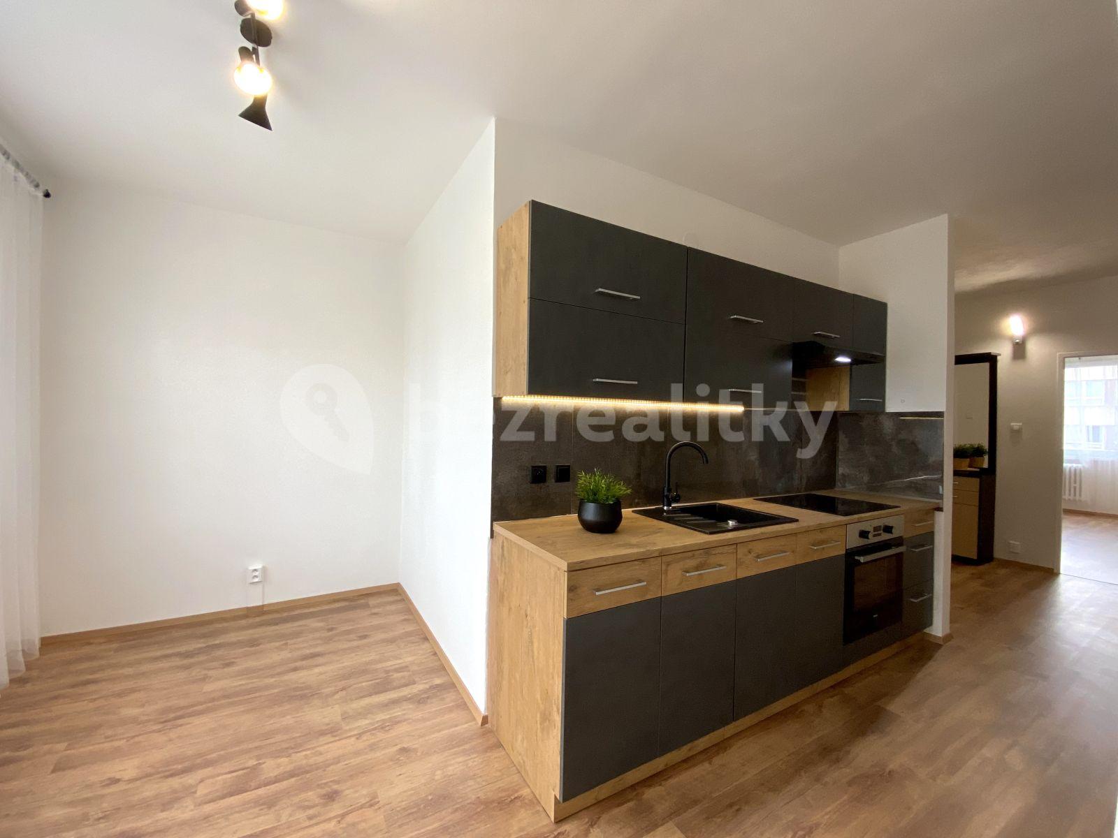 Pronájem bytu 2+1 72 m², U Pivovarské zahrady, Ústí nad Labem, Ústecký kraj