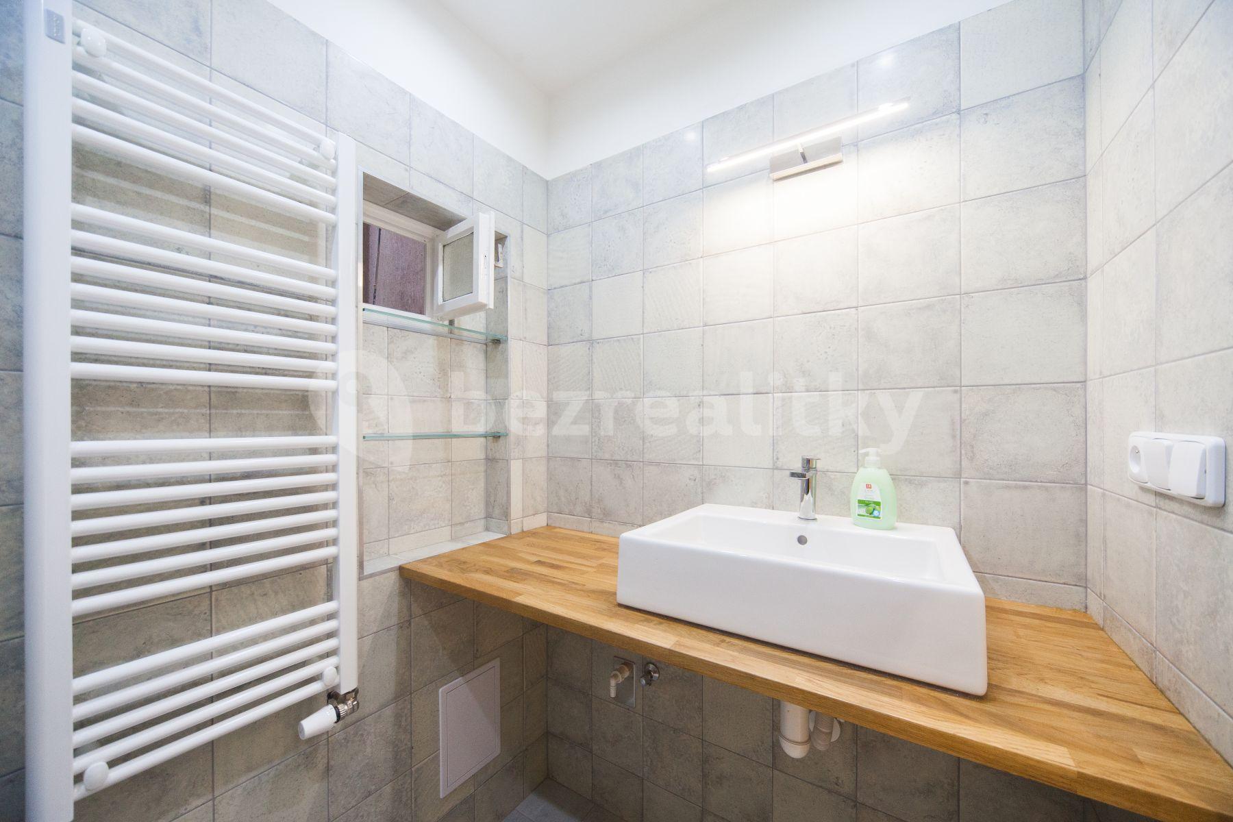 Pronájem bytu 2+1 45 m², Šestidomí, Praha, Praha