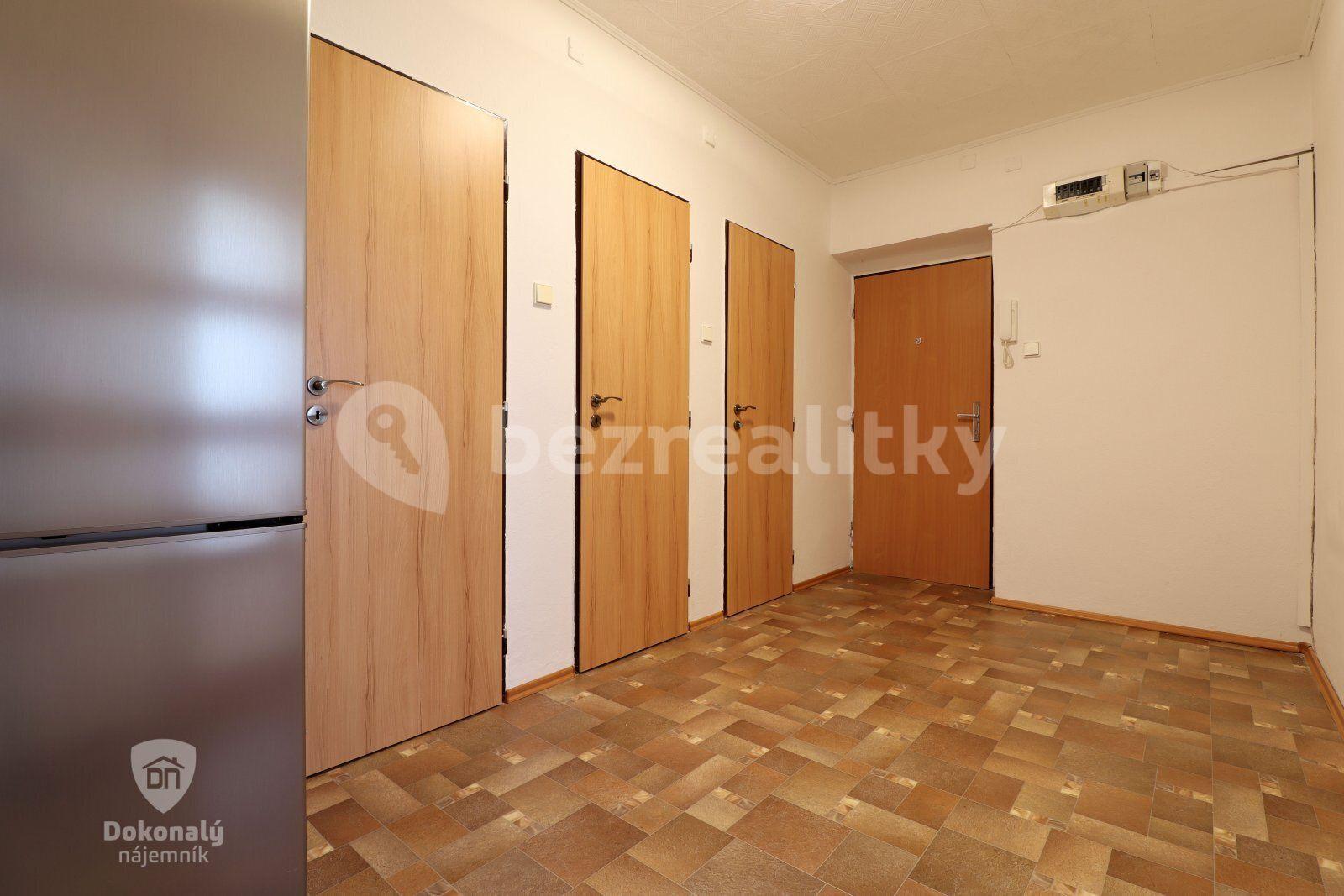 Pronájem bytu 2+1 71 m², náměstí U lípy svobody, Praha, Praha