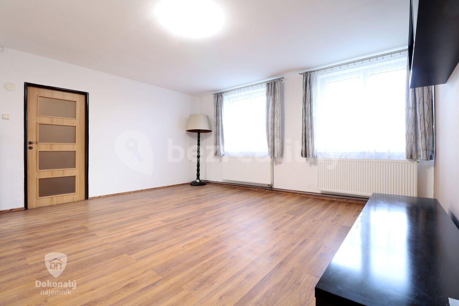 Pronájem bytu 2+1 71 m², náměstí U lípy svobody, Praha, Praha