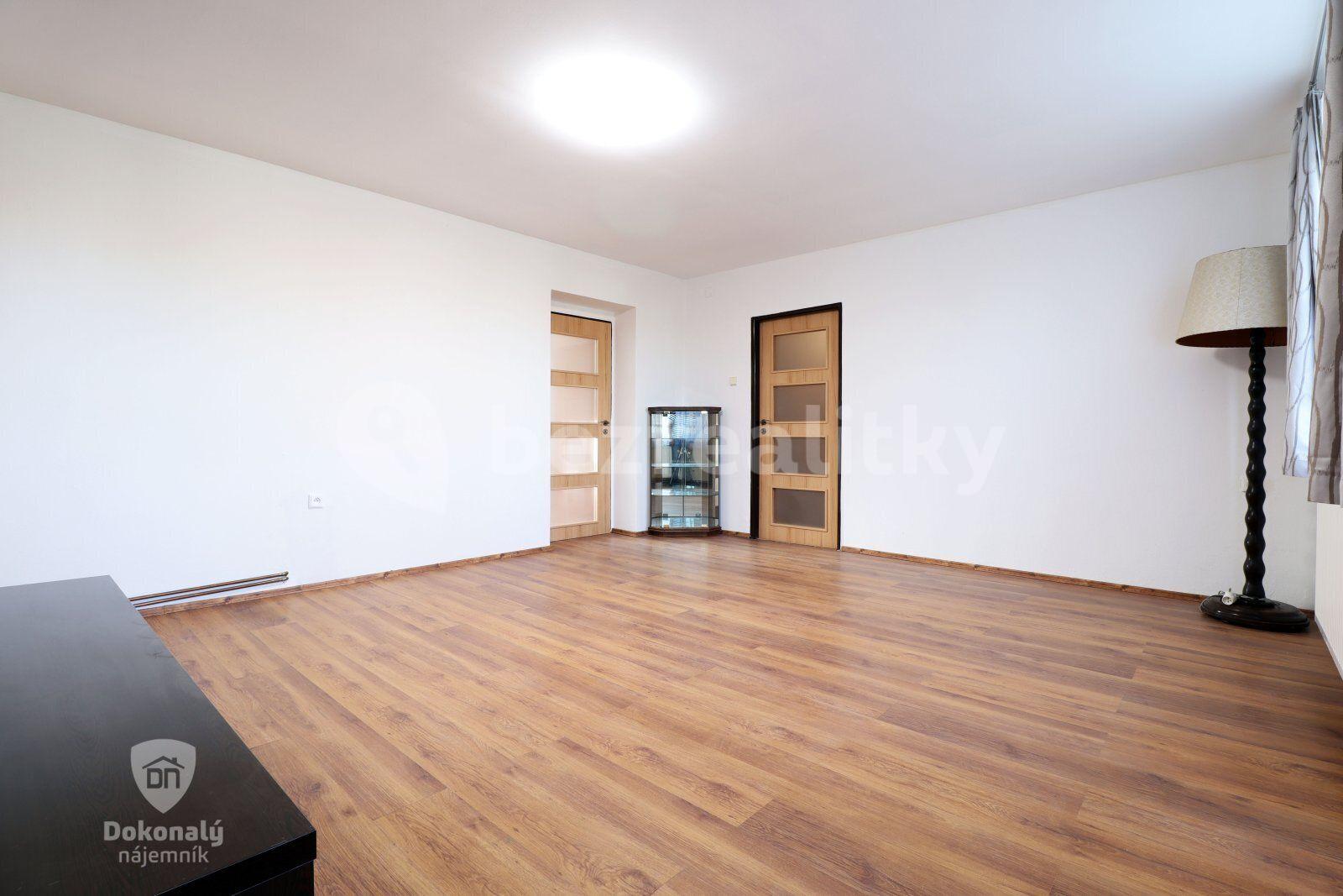 Pronájem bytu 2+1 71 m², náměstí U lípy svobody, Praha, Praha