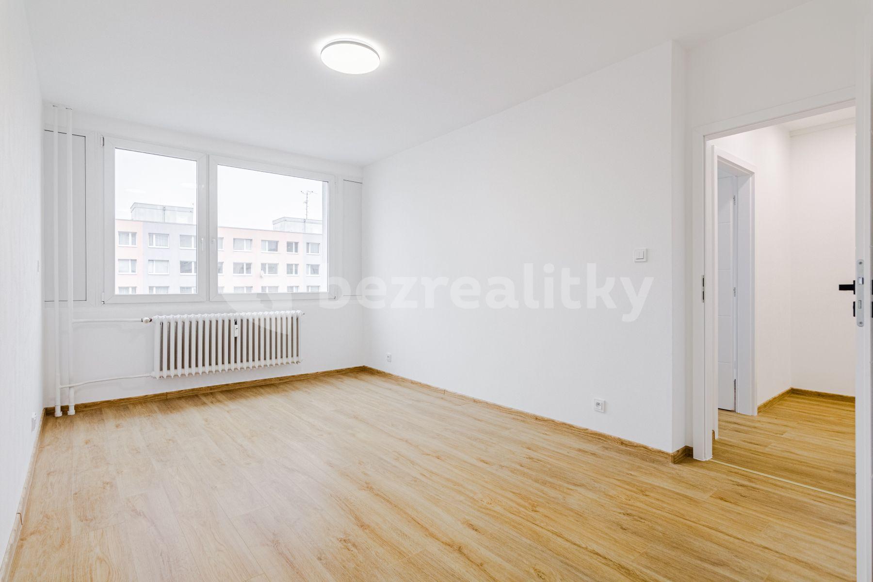 Pronájem bytu 2+kk 42 m², Francouzská, Kladno, Středočeský kraj