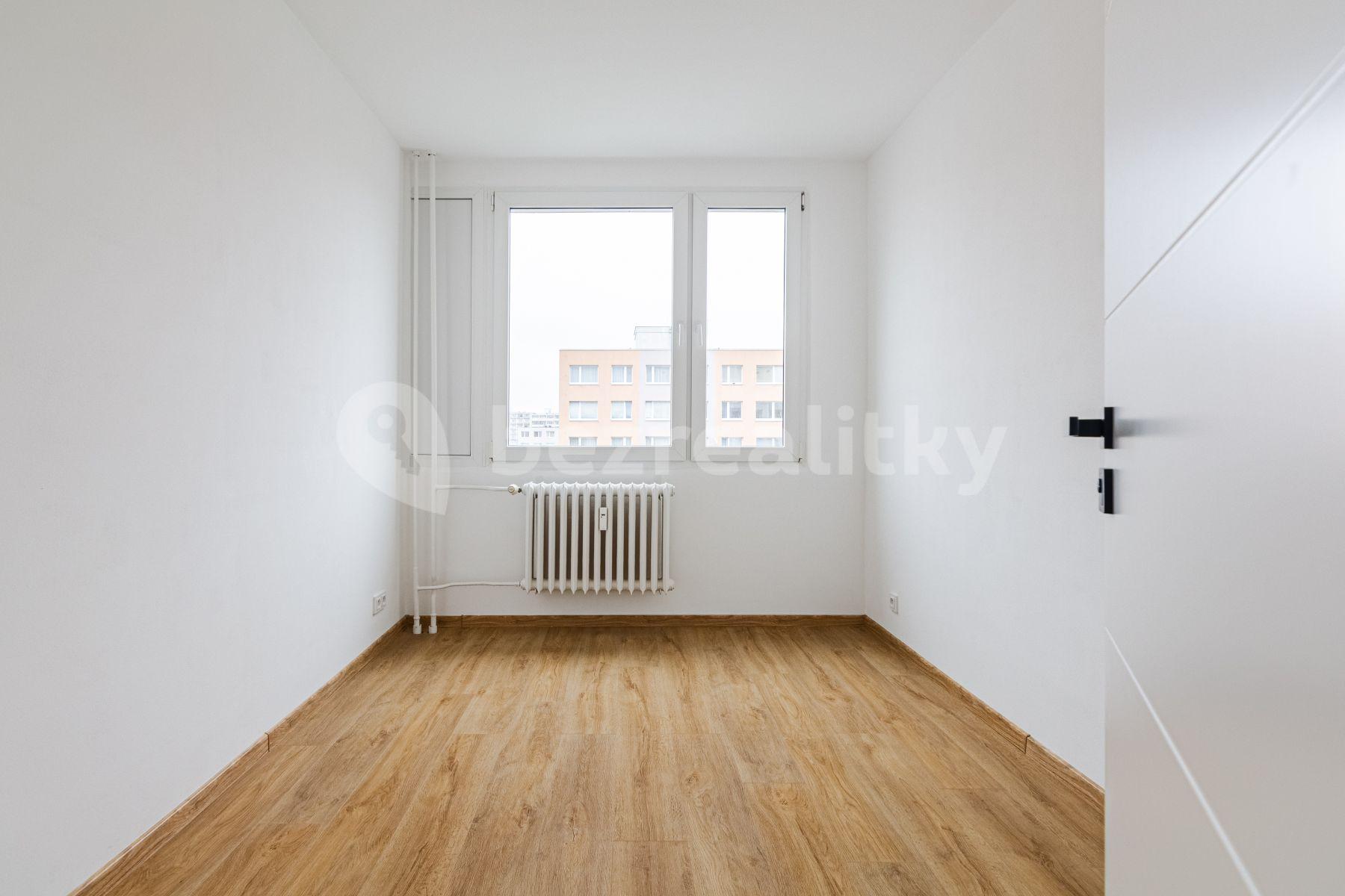 Pronájem bytu 2+kk 42 m², Francouzská, Kladno, Středočeský kraj