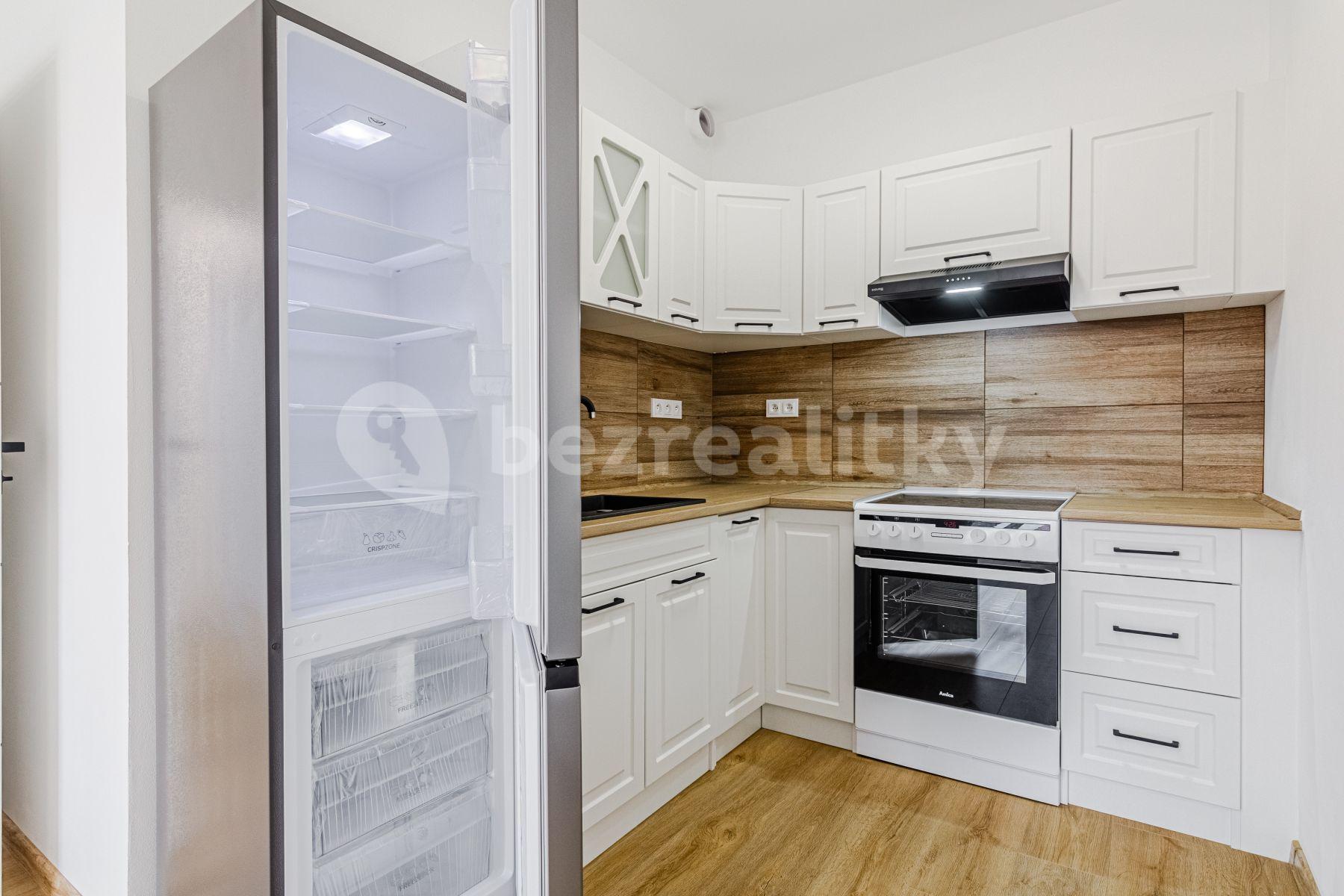 Pronájem bytu 2+kk 42 m², Francouzská, Kladno, Středočeský kraj