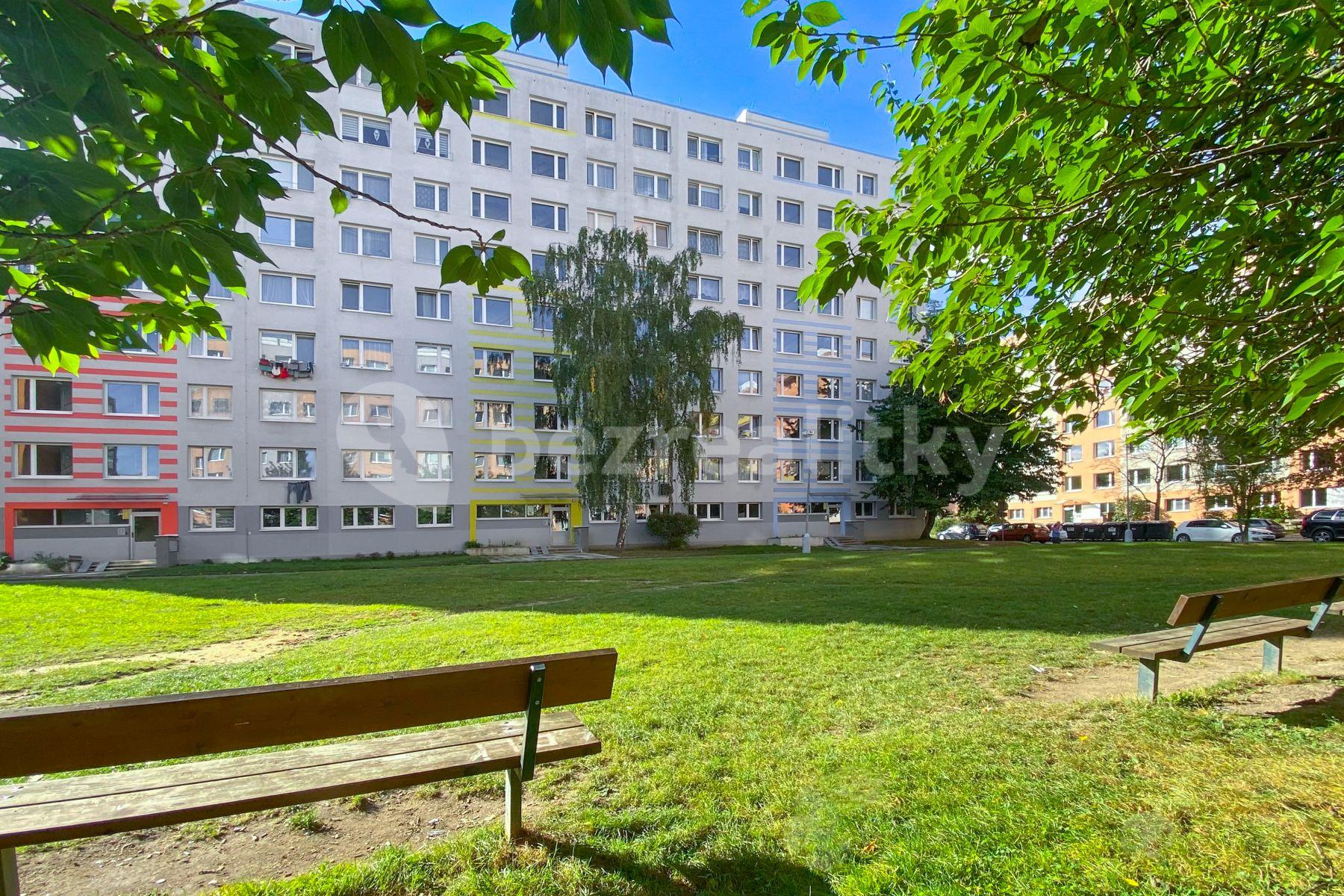 Pronájem bytu 2+kk 42 m², Francouzská, Kladno, Středočeský kraj