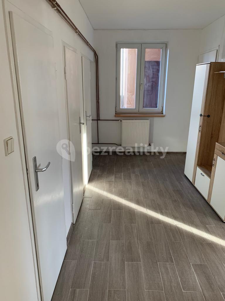 Pronájem bytu 2+1 72 m², Střelova, Přelouč, Pardubický kraj