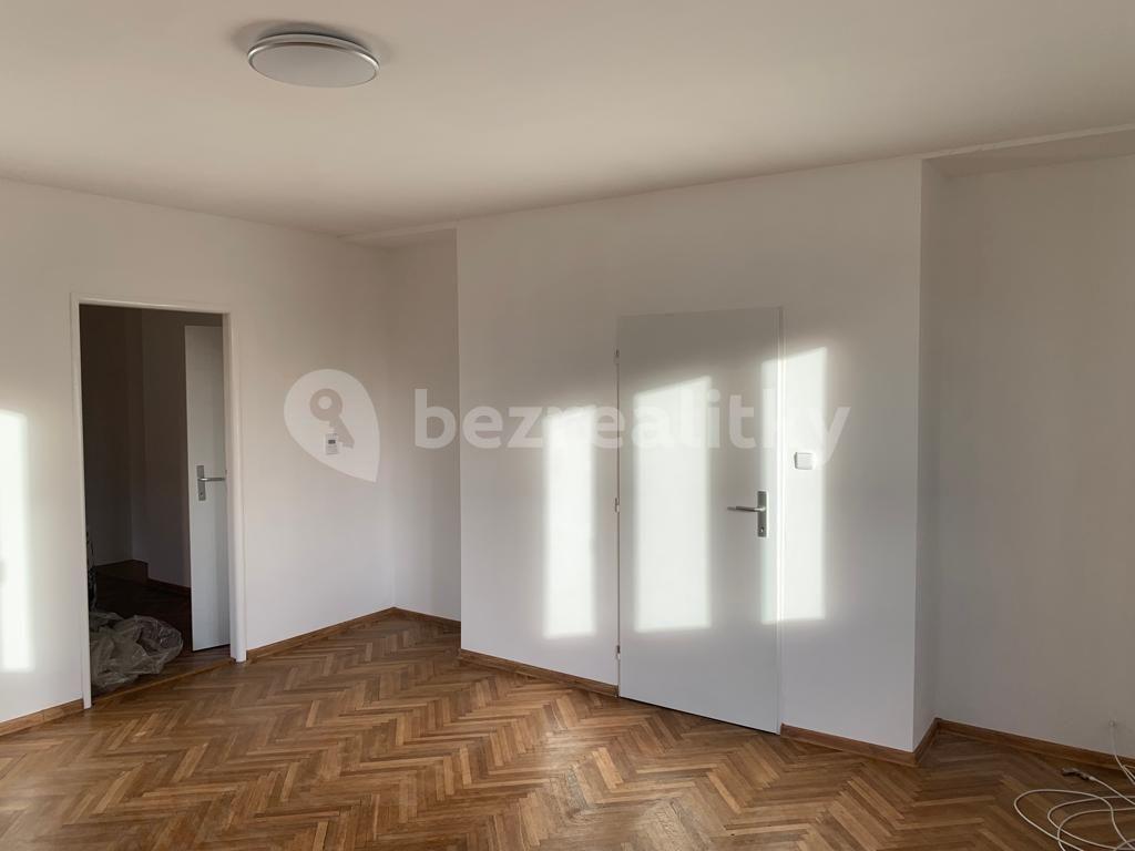 Pronájem bytu 2+1 72 m², Střelova, Přelouč, Pardubický kraj