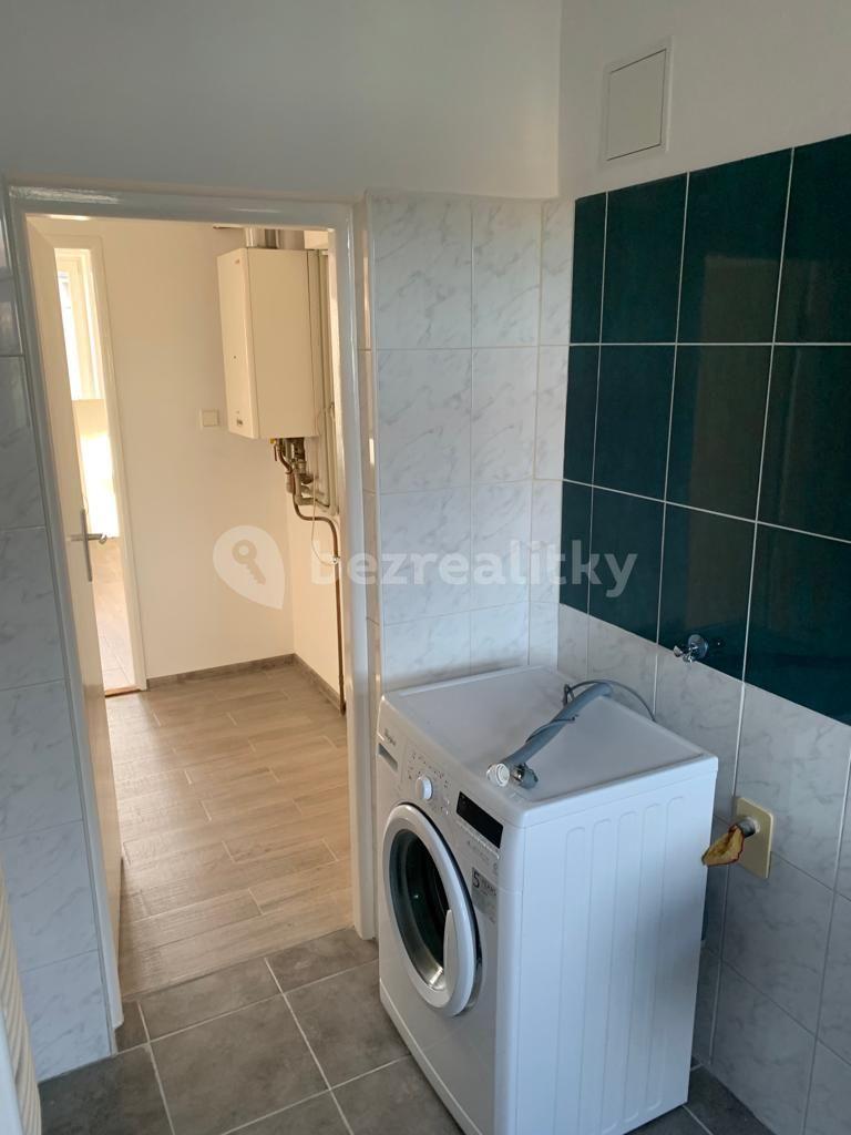 Pronájem bytu 2+1 72 m², Střelova, Přelouč, Pardubický kraj