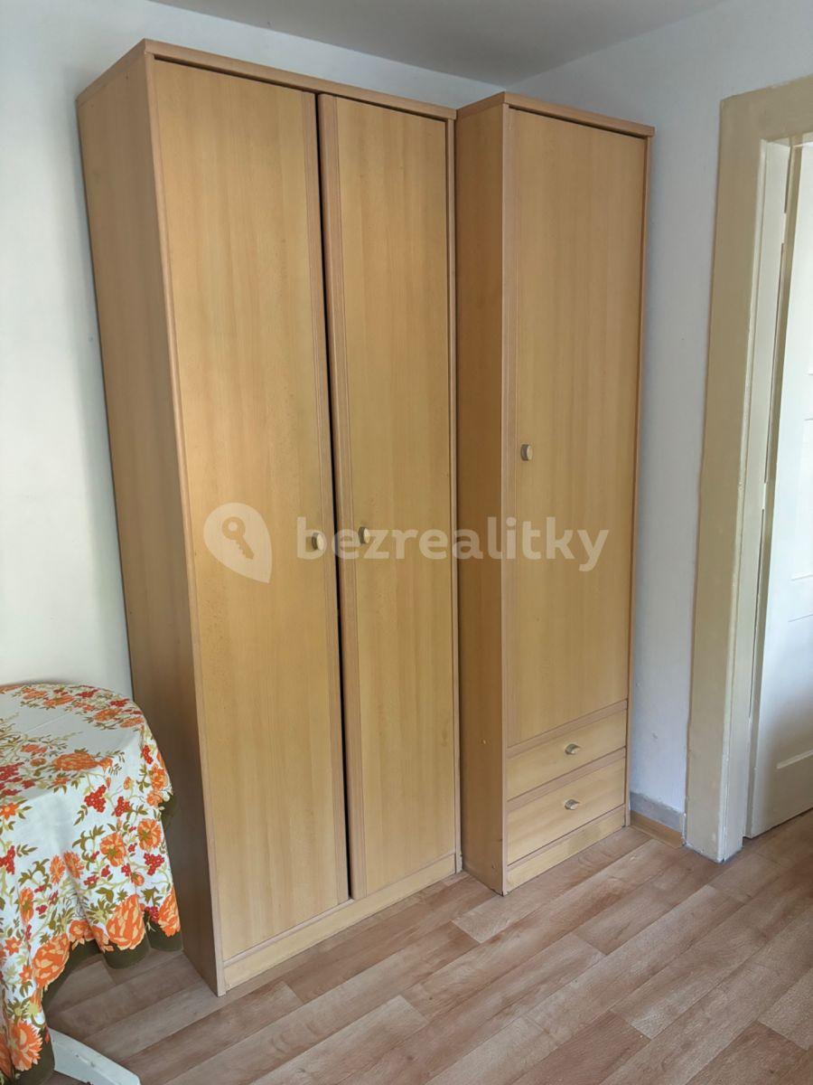 Pronájem bytu 1+kk 20 m², Roztylské sady, Praha, Praha