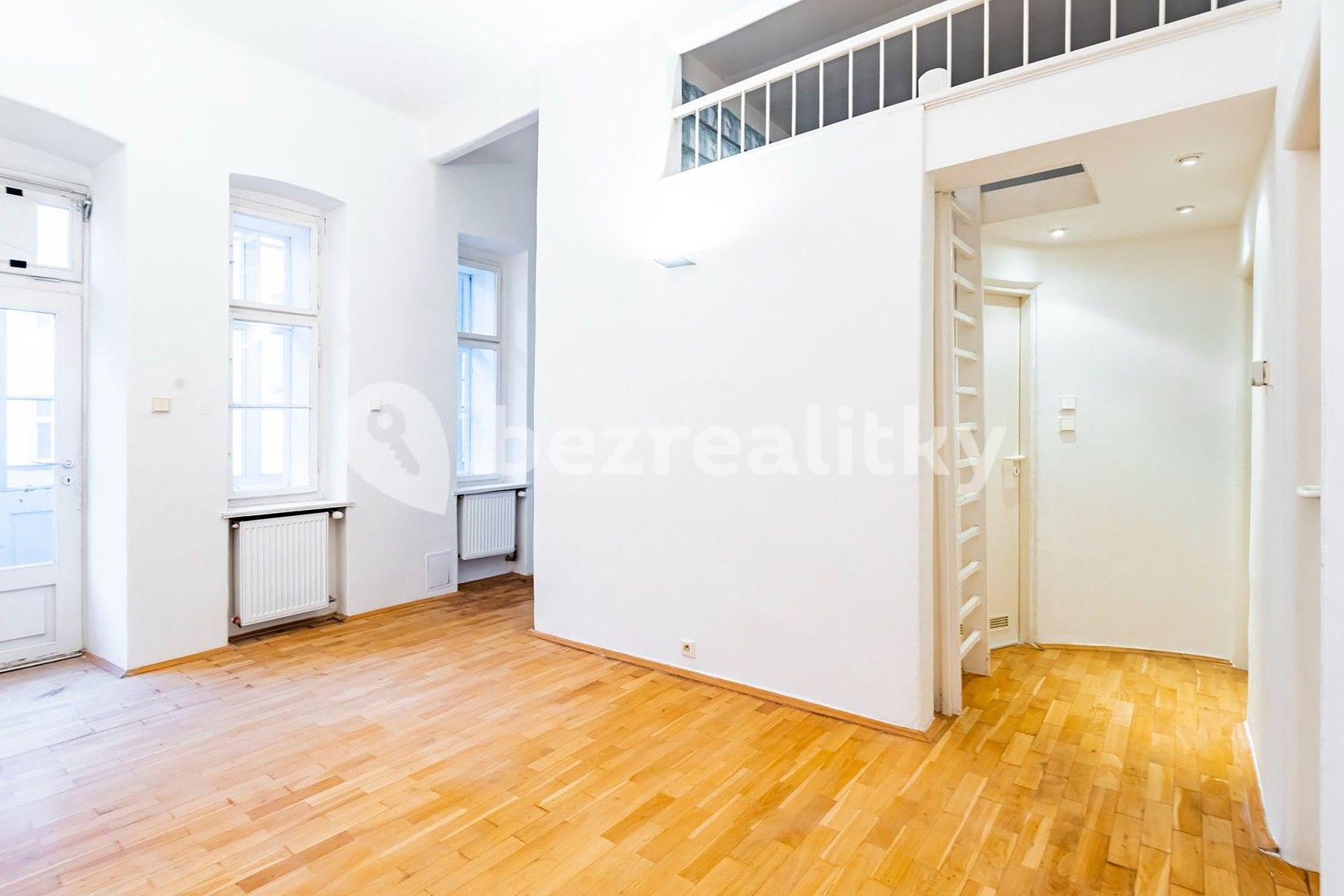 Pronájem bytu 3+kk 73 m², Roháčova, Praha, Praha