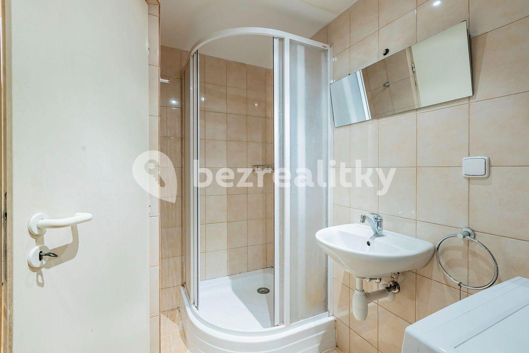 Pronájem bytu 3+kk 73 m², Roháčova, Praha, Praha