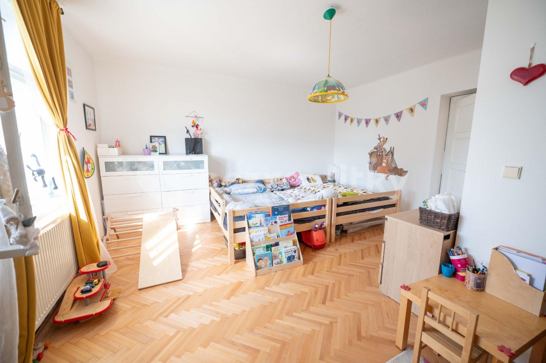 Pronájem bytu 3+1 92 m², Husova, Liberec, Liberecký kraj