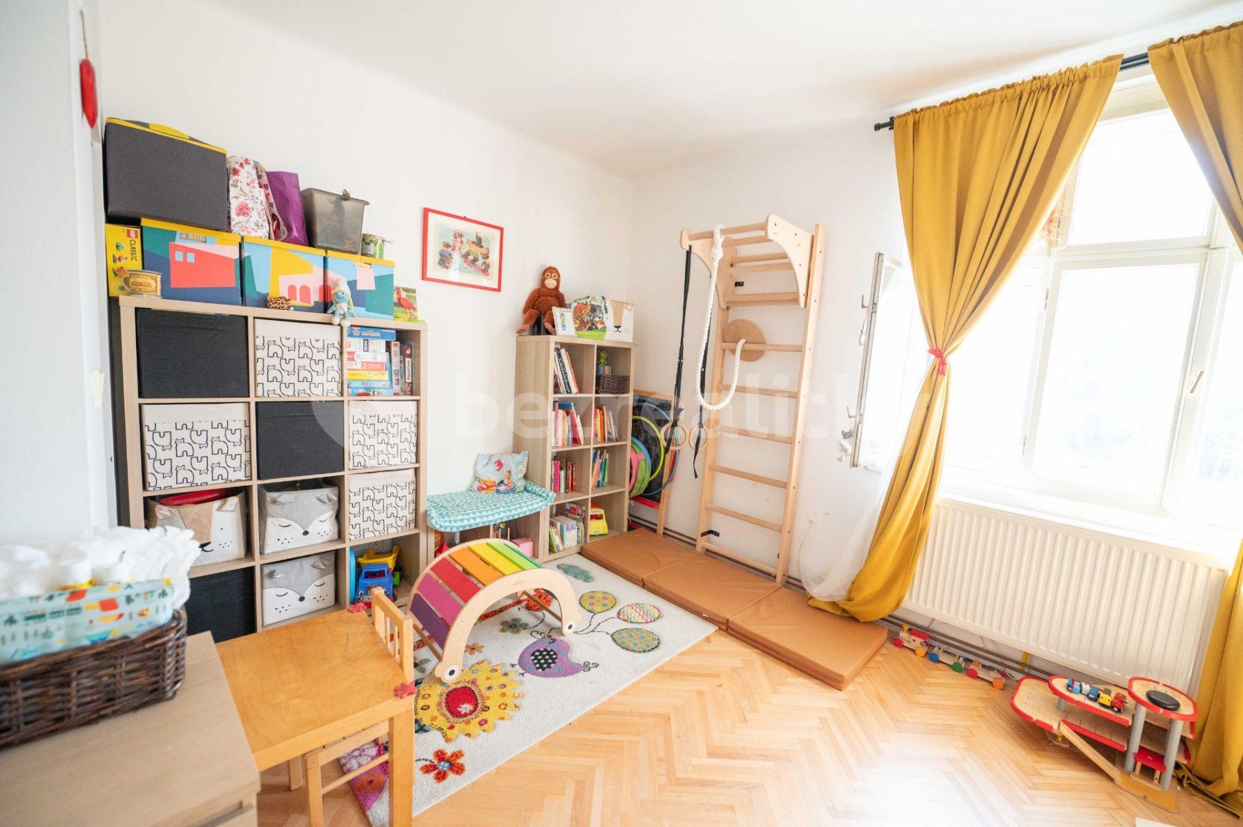 Pronájem bytu 3+1 92 m², Husova, Liberec, Liberecký kraj